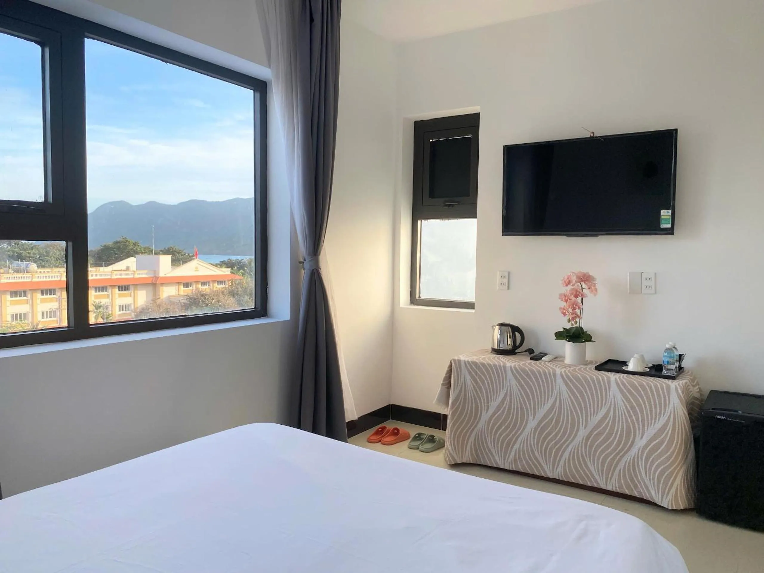 View (from property/room), Bed in Horizon Côn Đảo Hotel