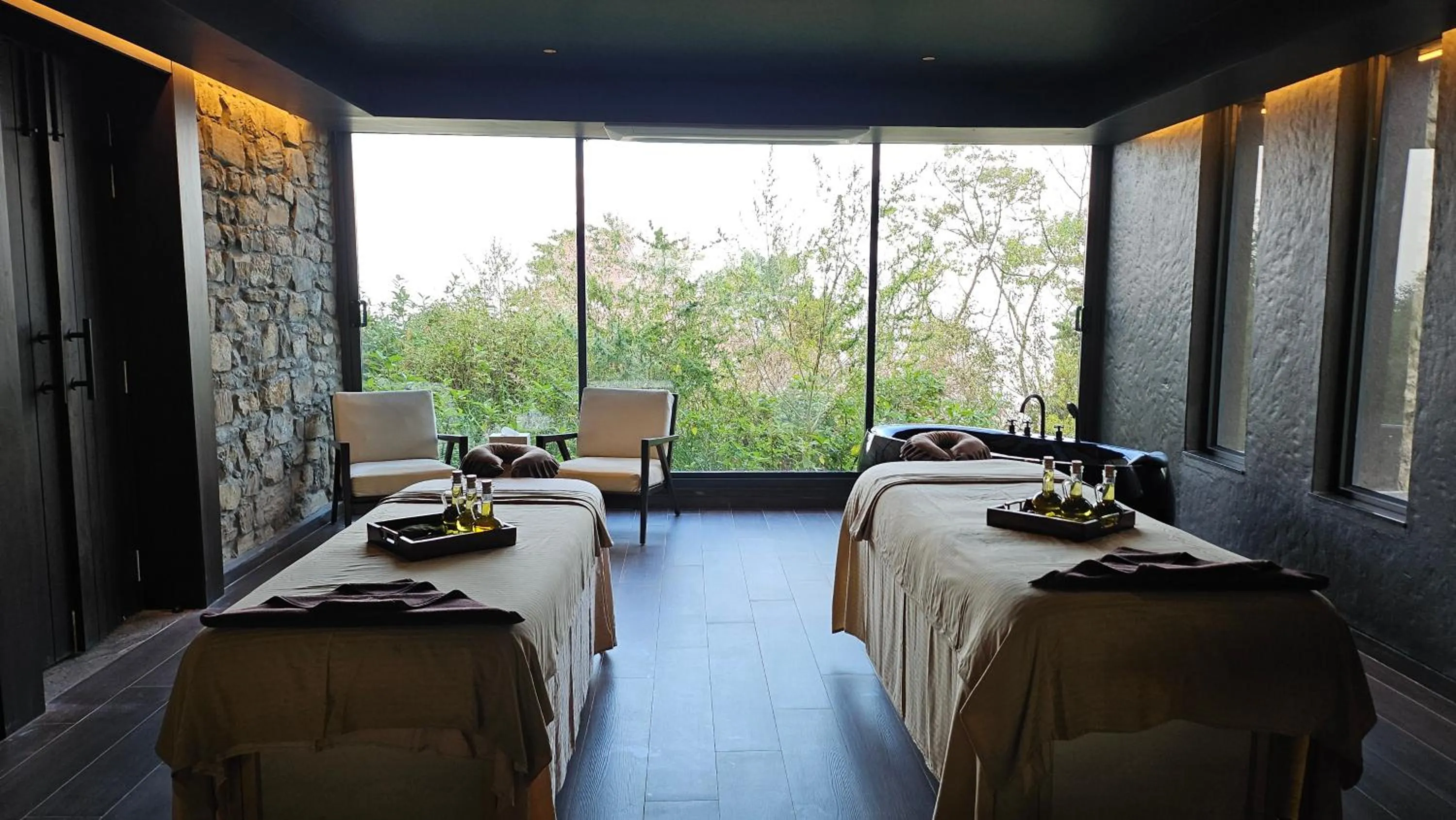 Spa and wellness centre/facilities, Bed in Kavya Himalayas