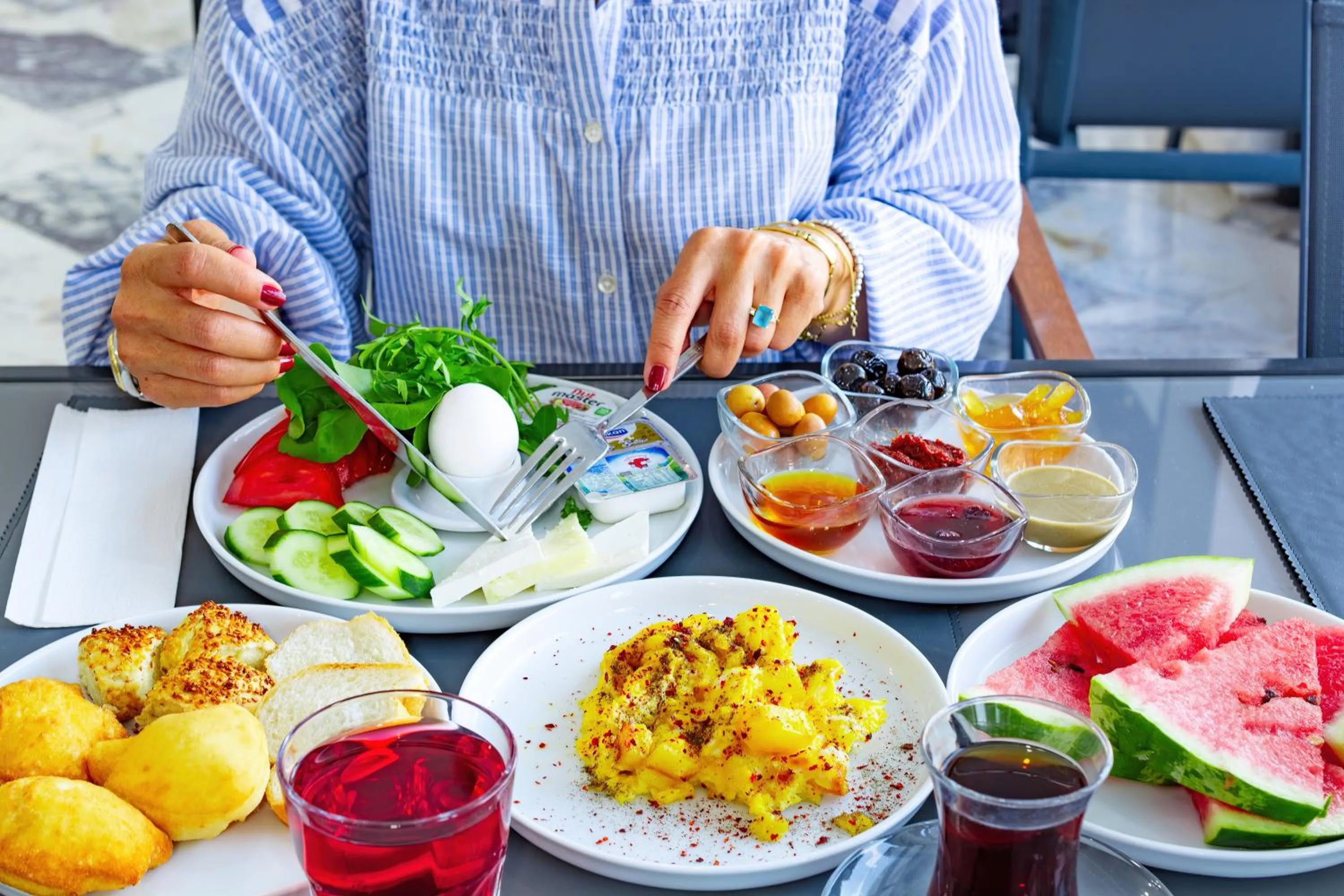 Restaurant/places to eat in Z OTEL