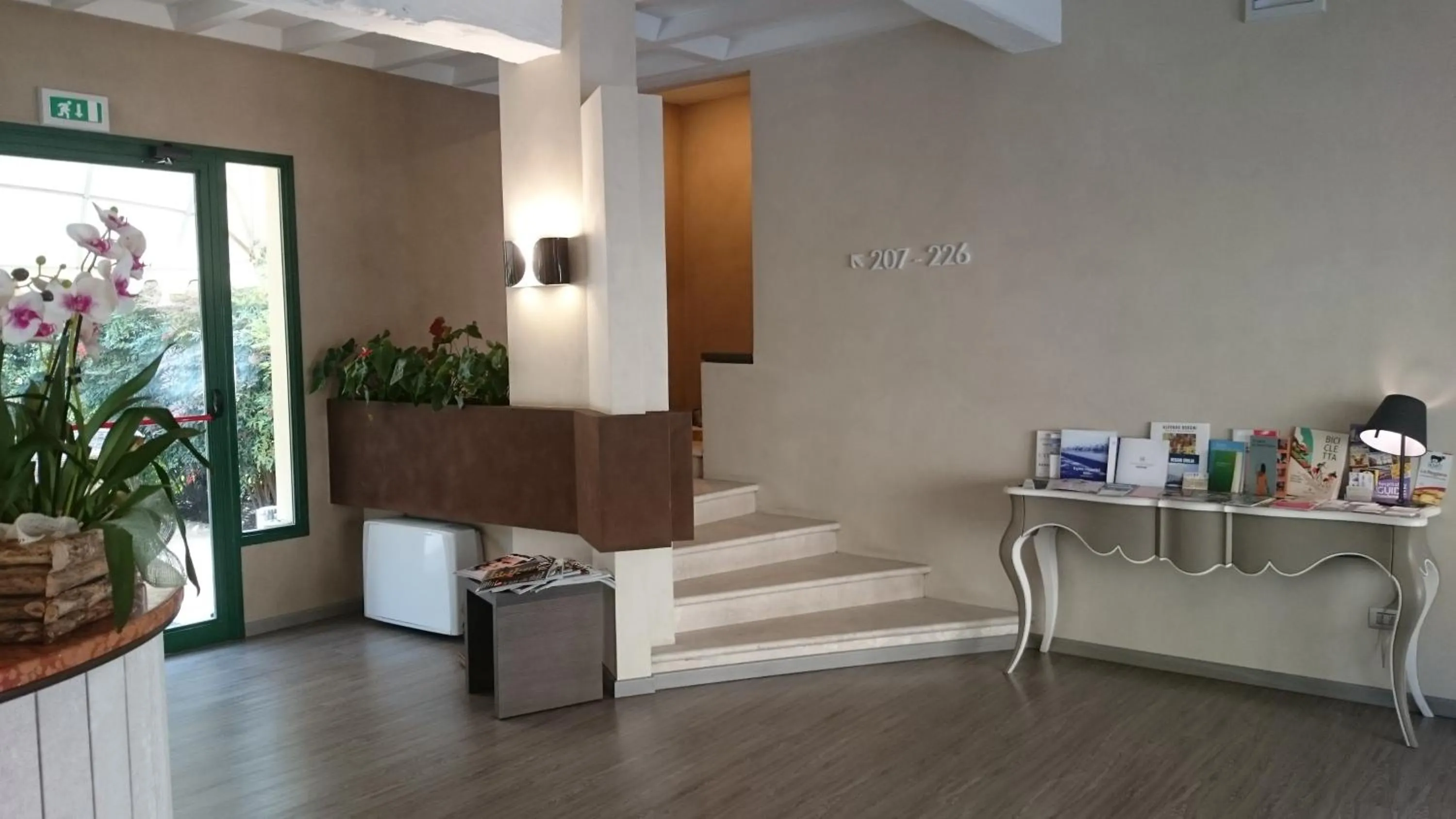 Lobby or reception in Hotel Villa Nabila