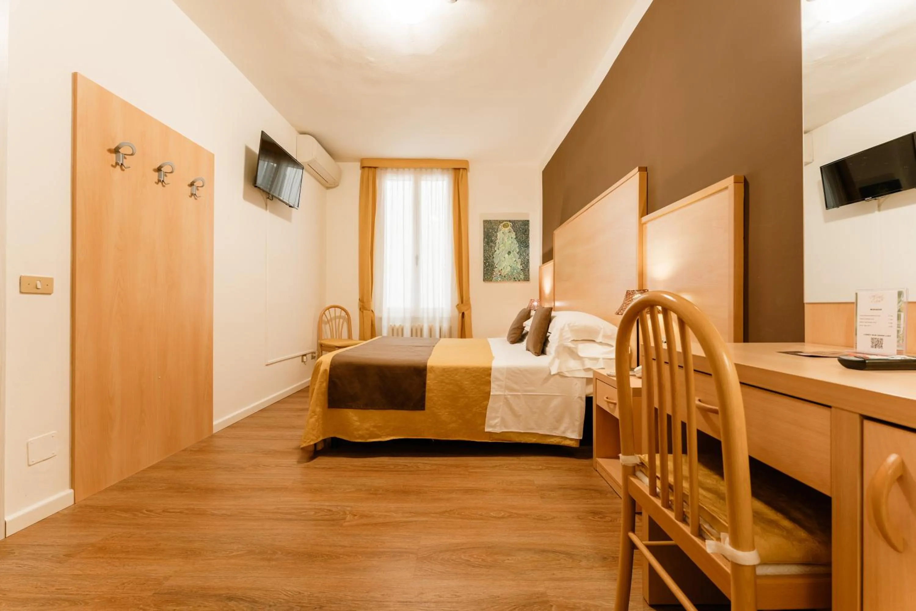 Bed in Hotel Eden Salò