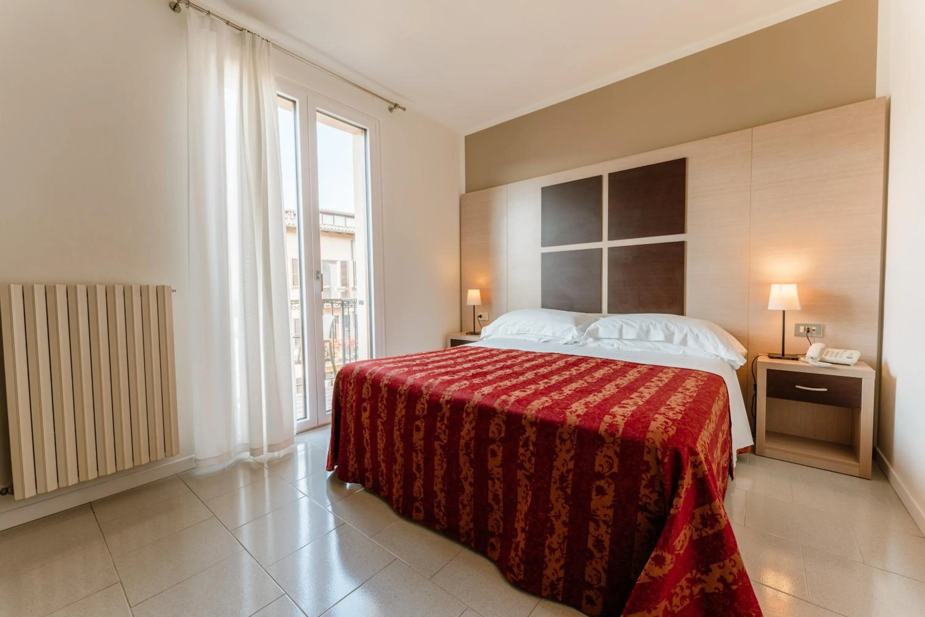 Bed in Hotel Eden Salò