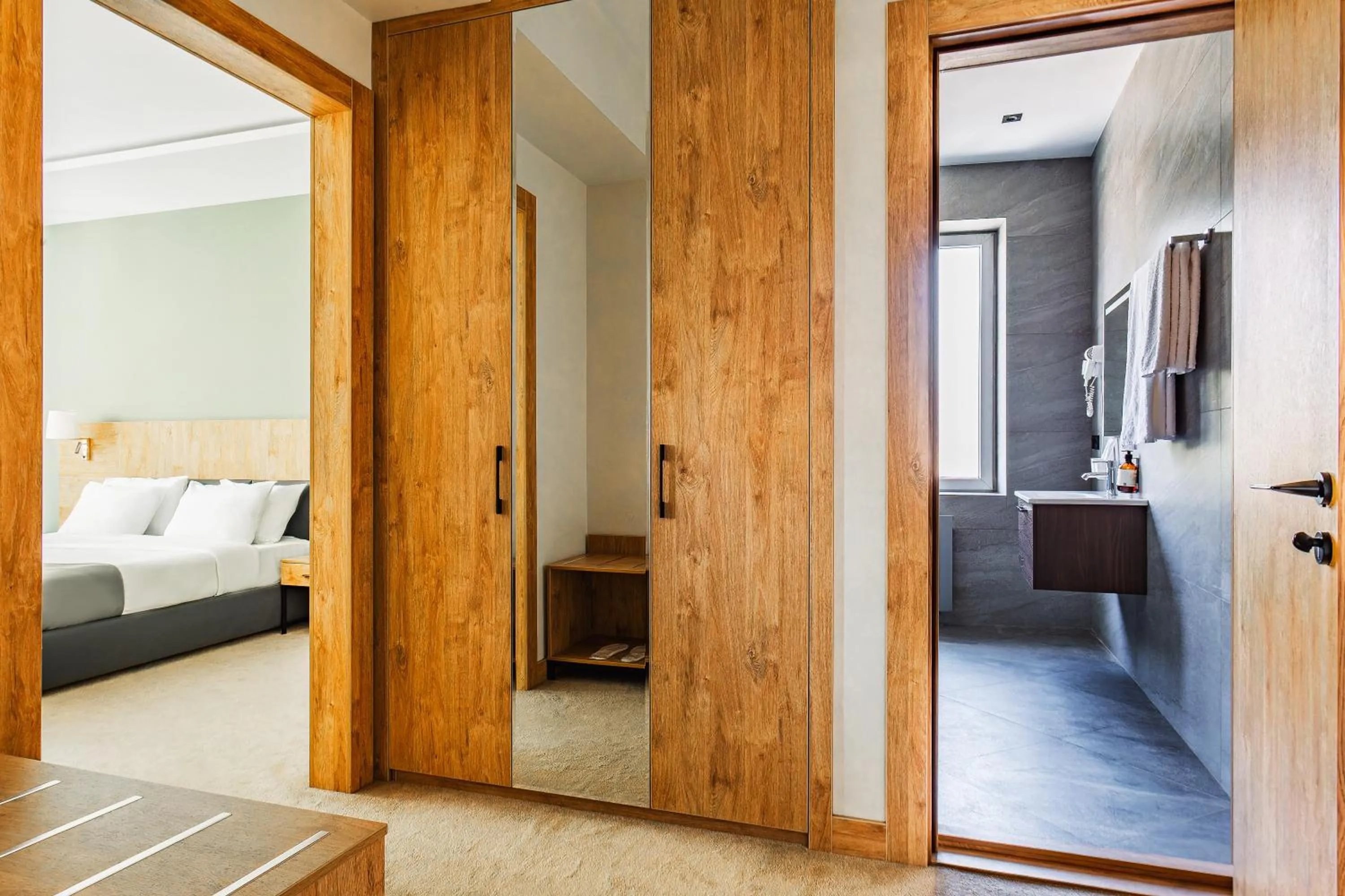 Shower, Bed in Grand Nur Hotel