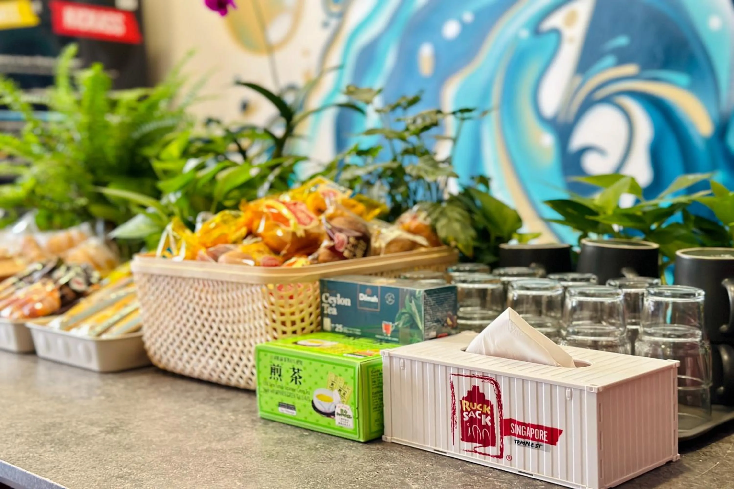 Breakfast in Rucksack Inn Temple Street