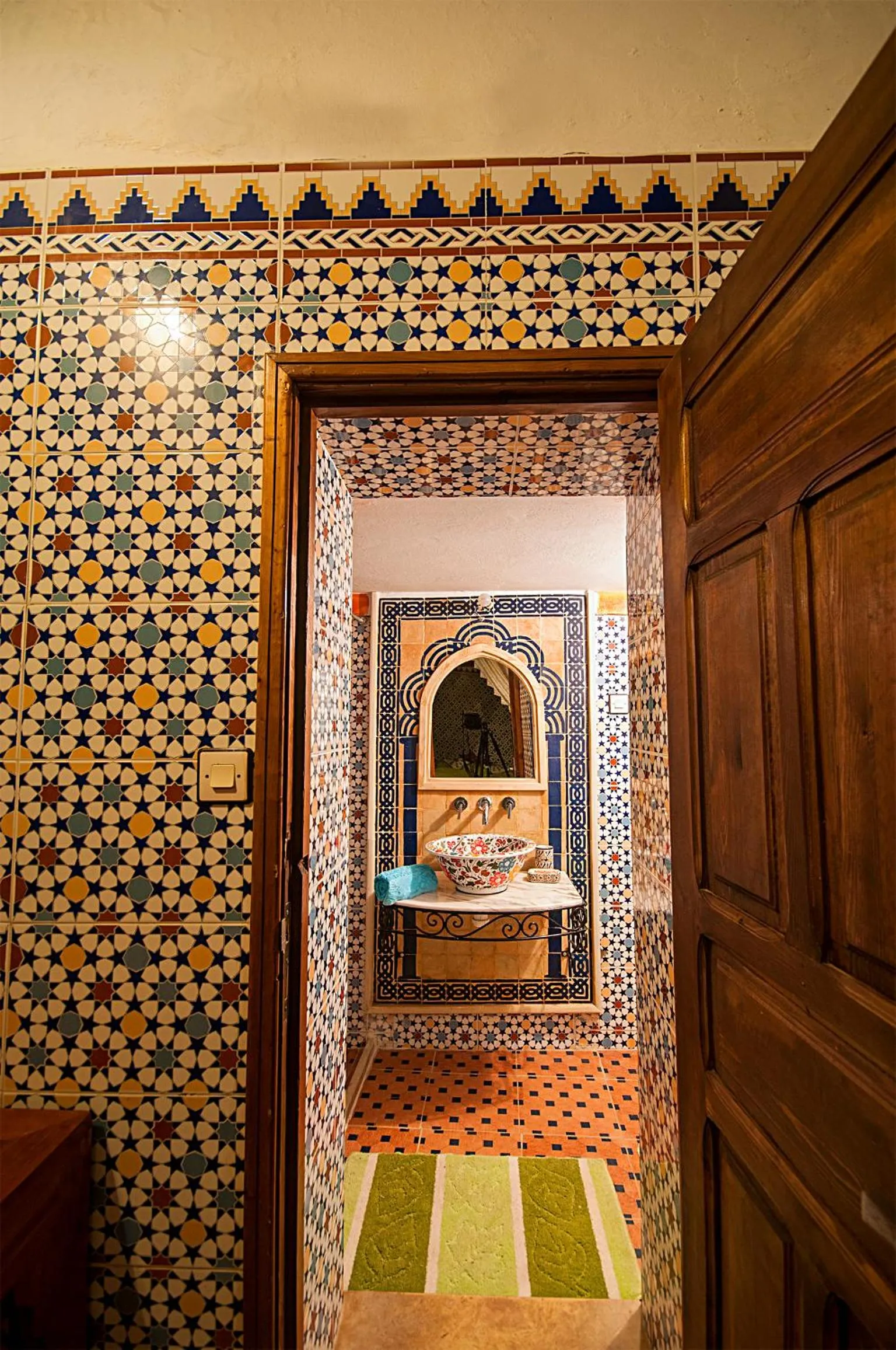 Shower in Riad Dar Jabador