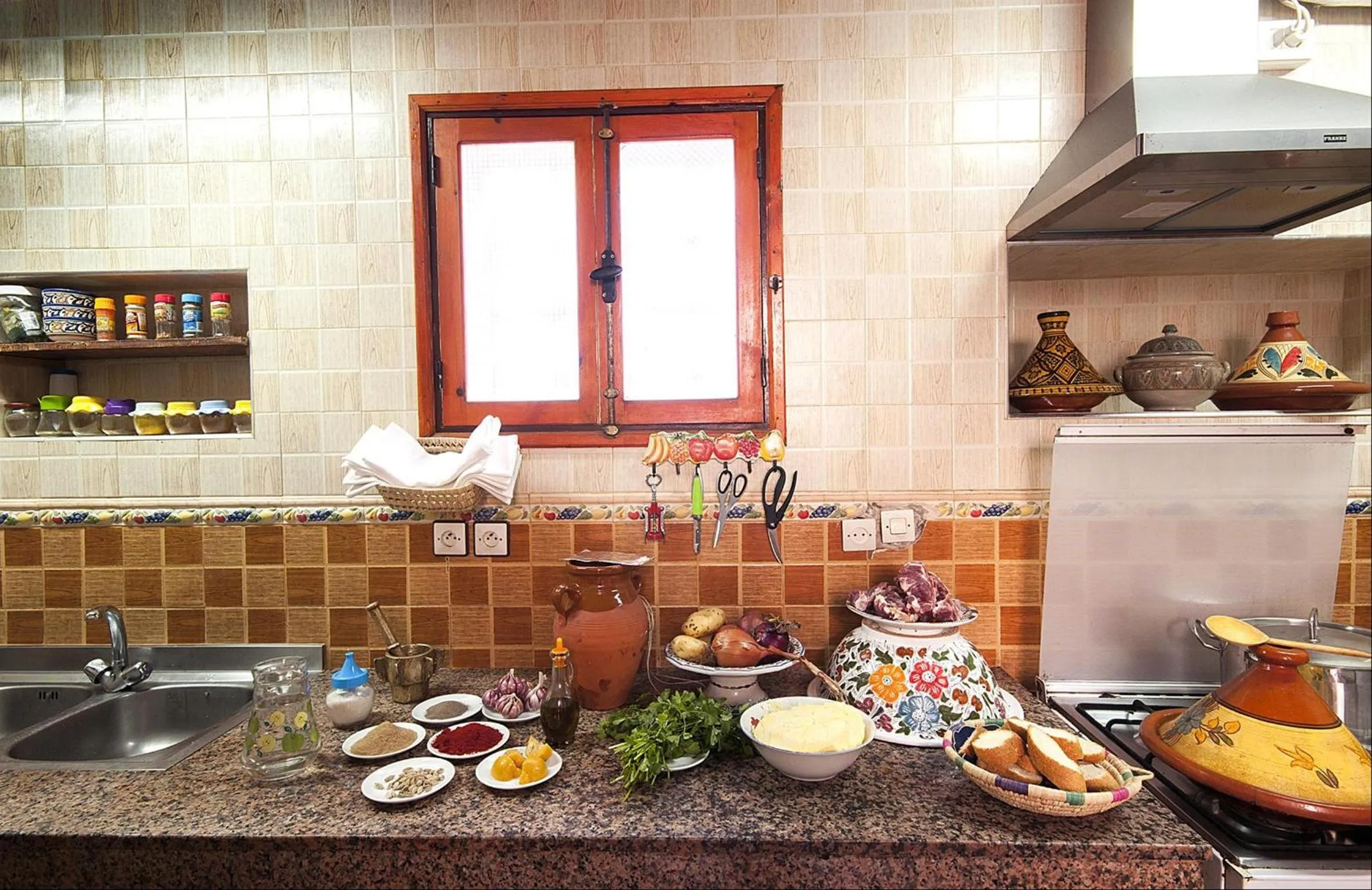 Restaurant/places to eat in Riad Dar Jabador