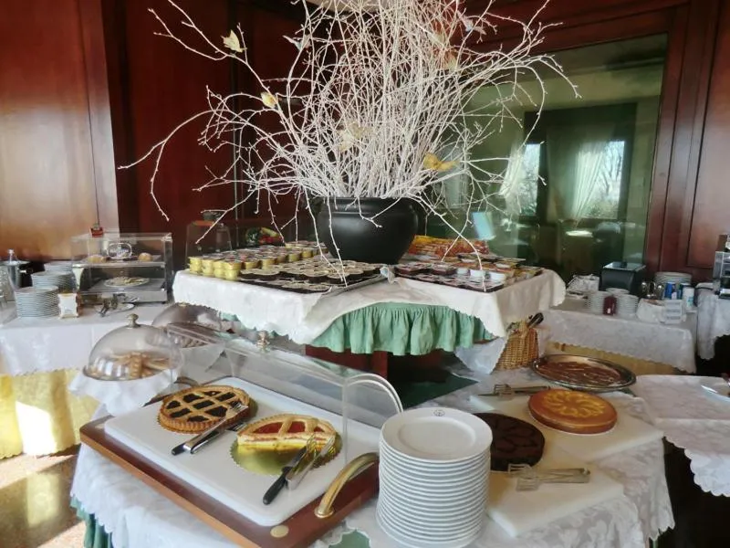 Restaurant/places to eat in Hotel Bellavista