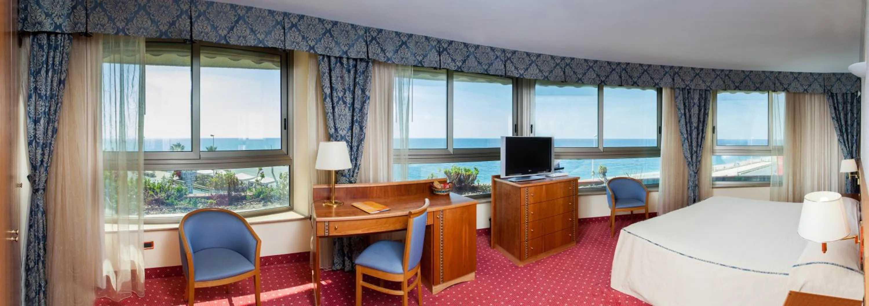 Photo of the whole room, Bed in Hotel La Tonnara