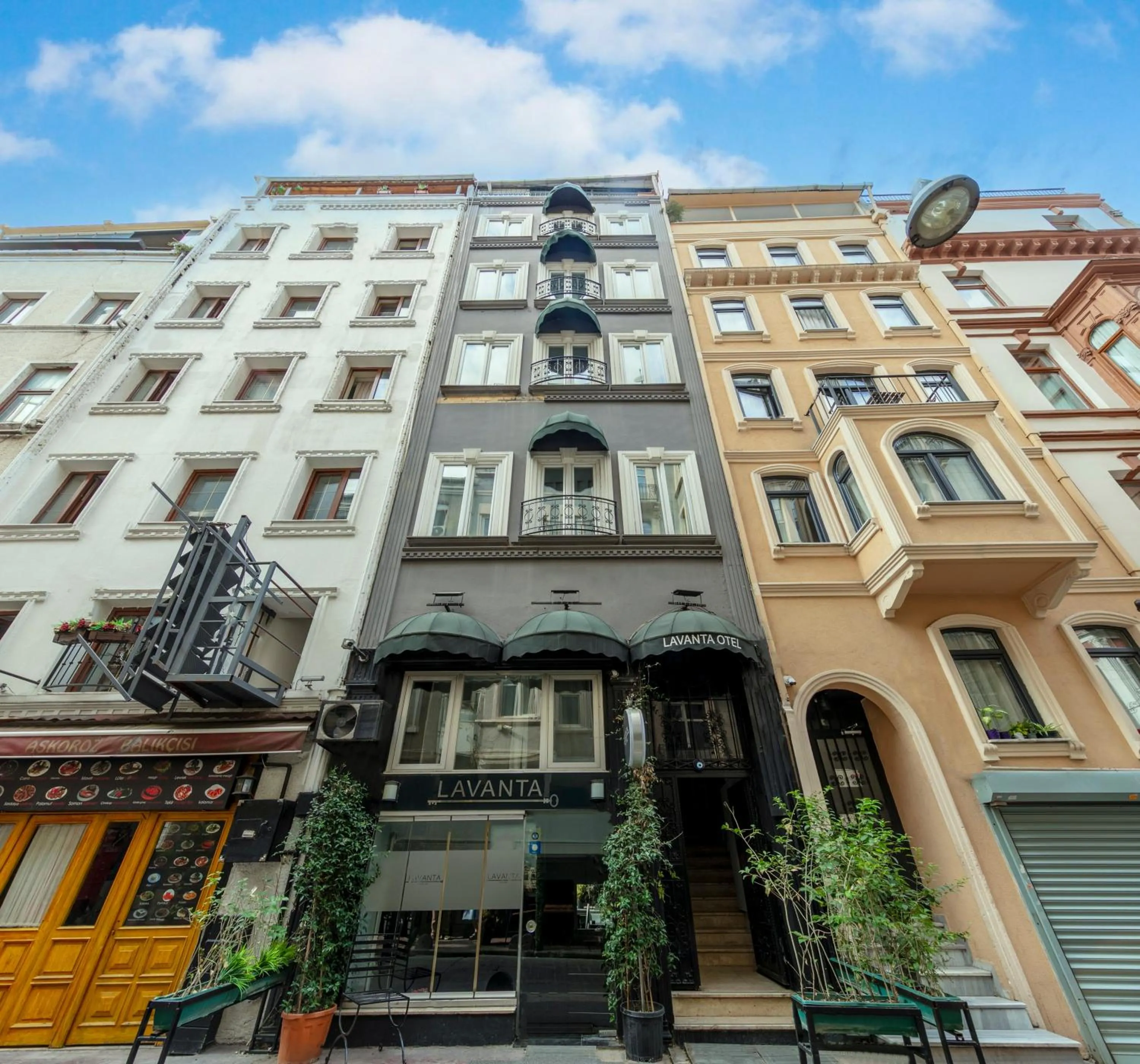 Property building in Lavanta Hotel