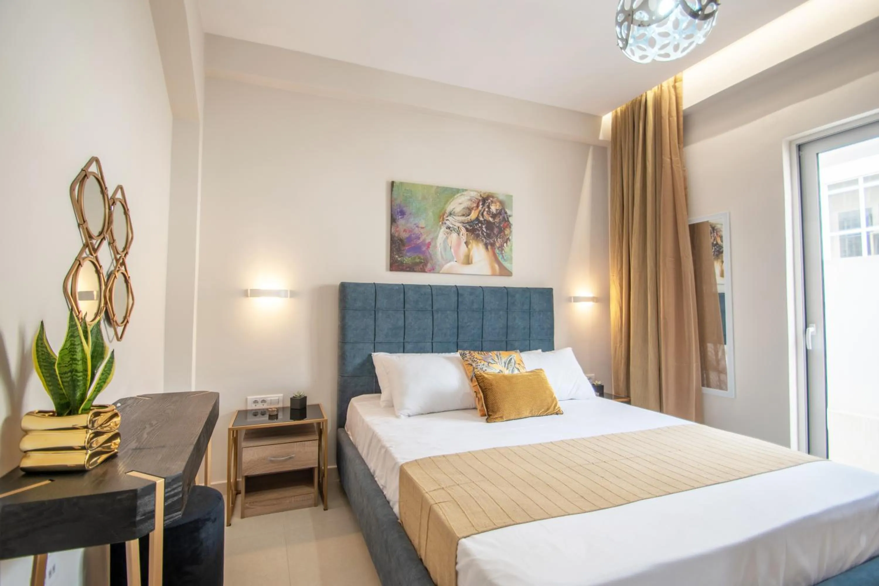 Alcmene Lux Apartment by "elite"