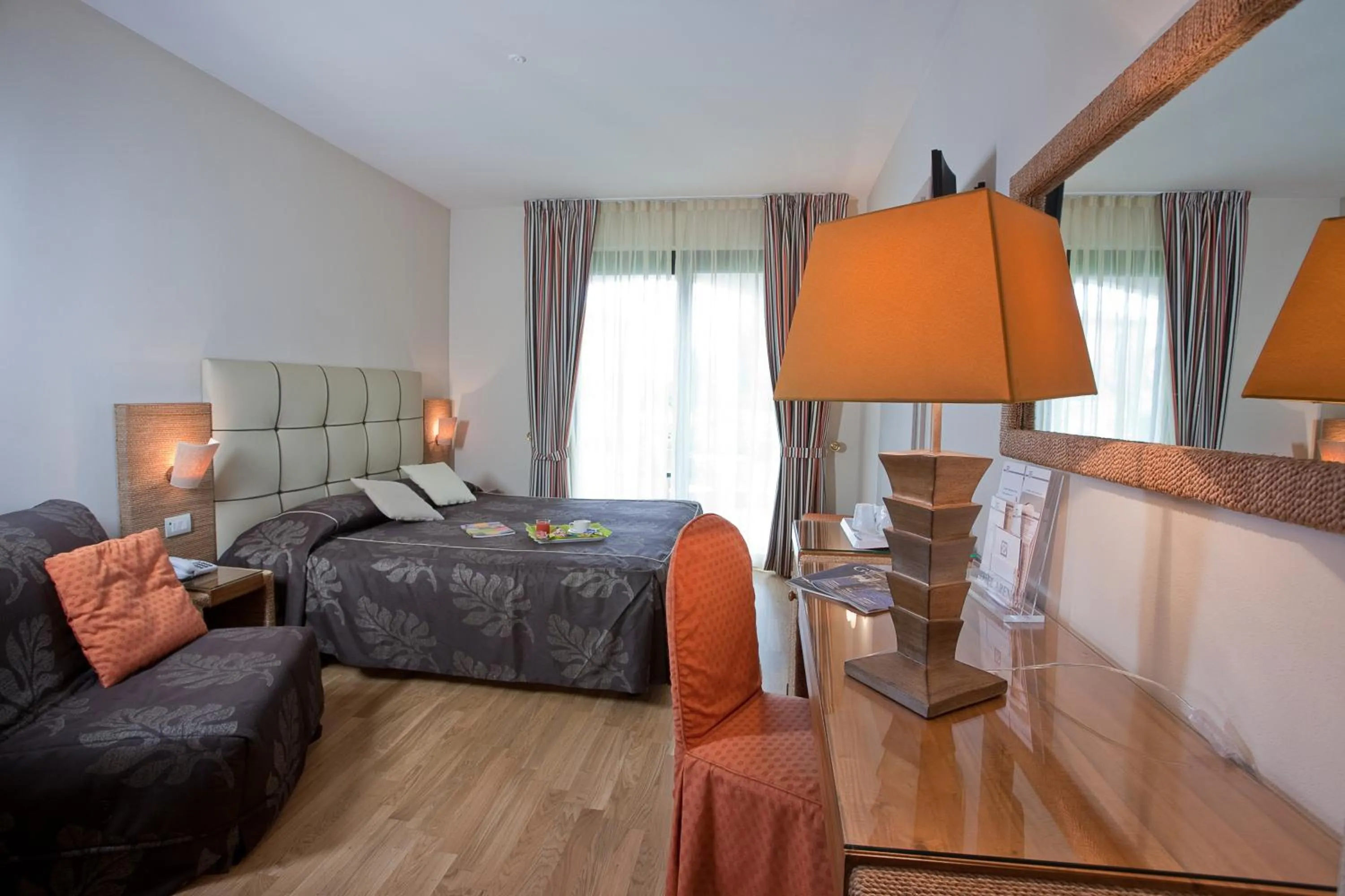 Photo of the whole room in Hotel Arena