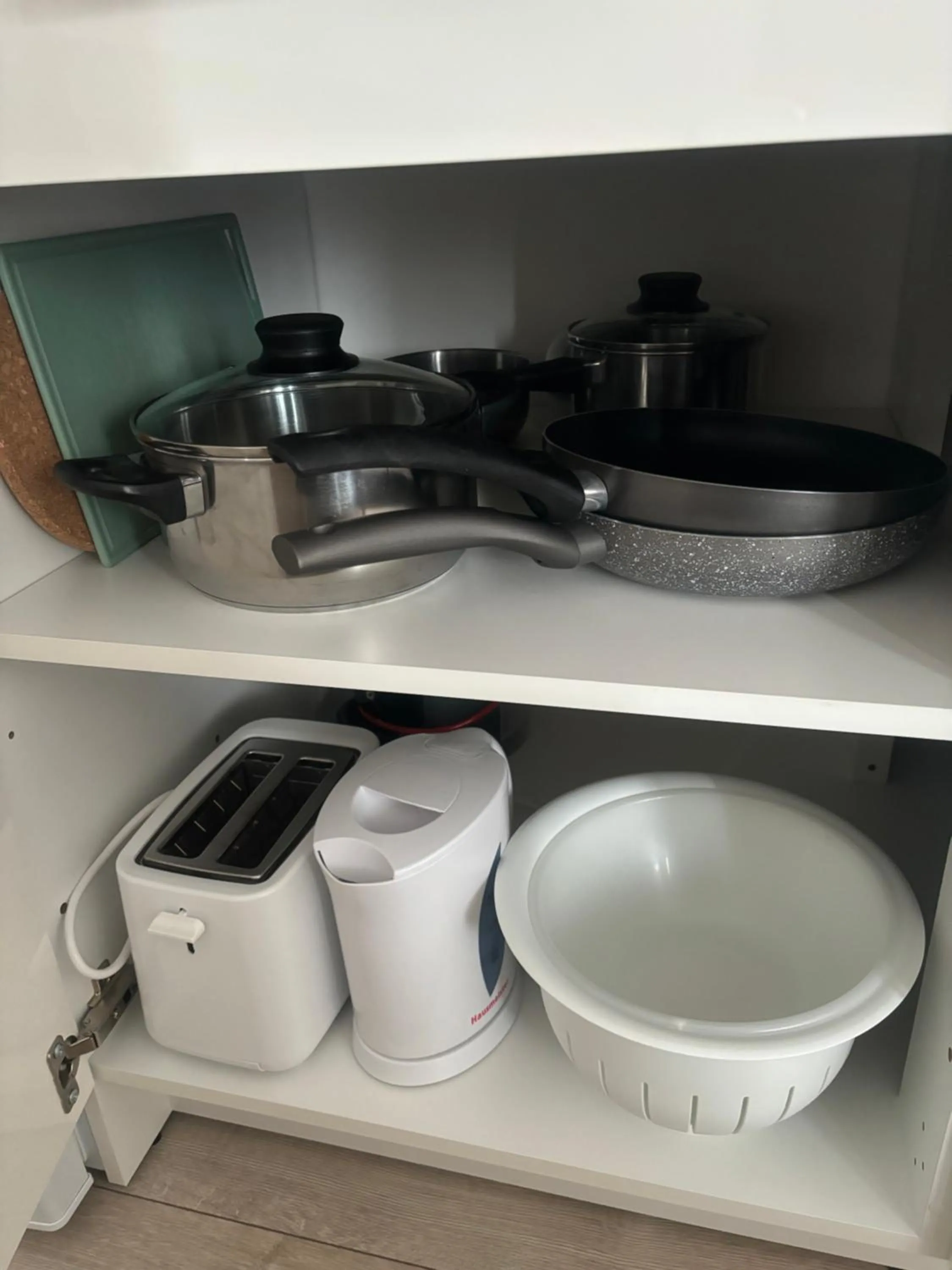 Kitchen or kitchenette in Villa Tara Bük