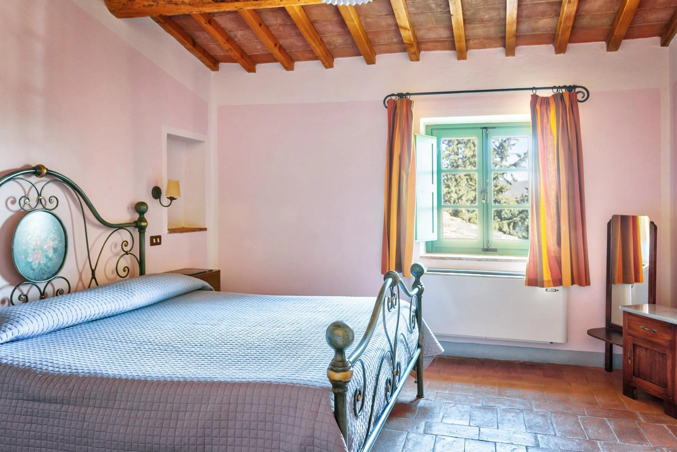 Bedroom in Hotel Borgo Casabianca