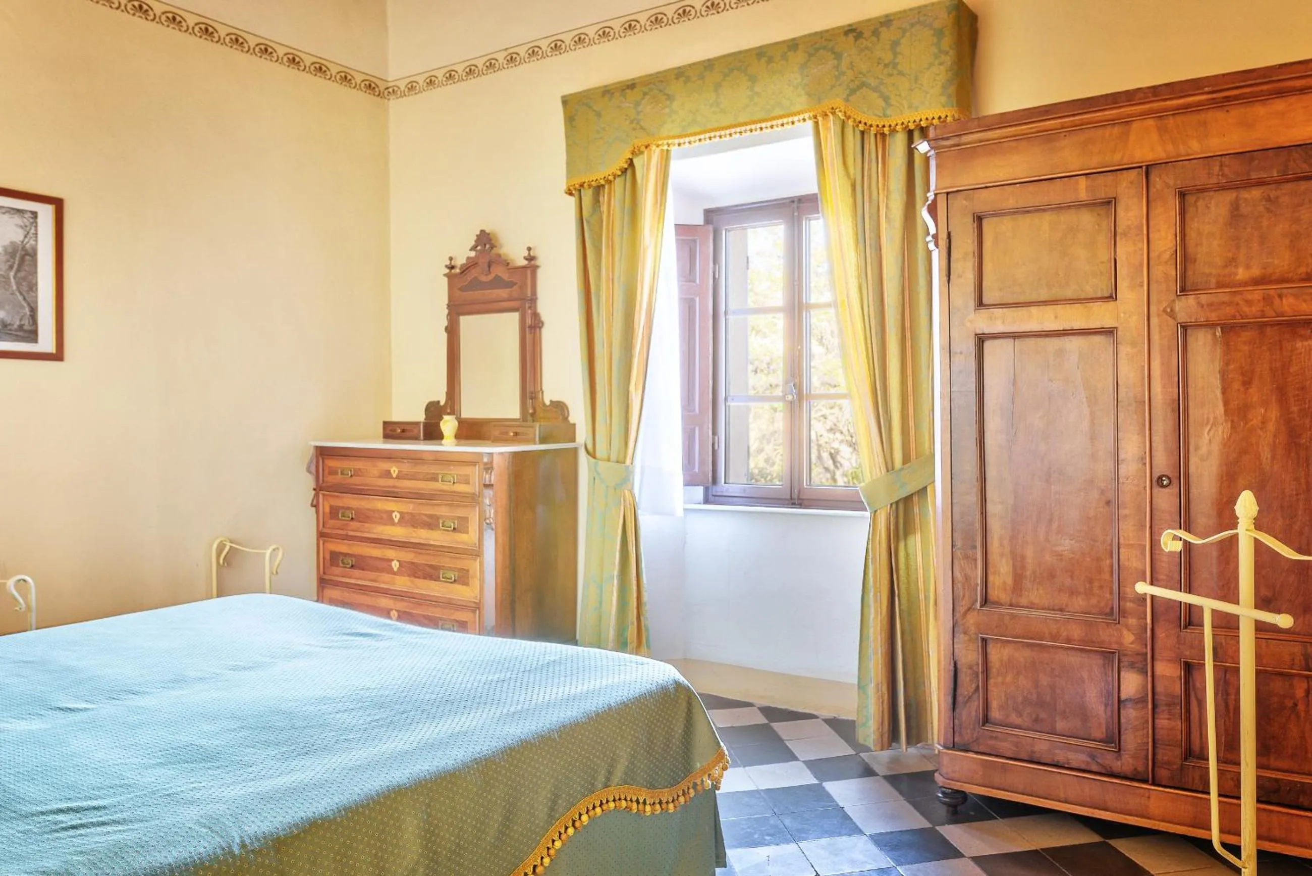 Bedroom in Hotel Borgo Casabianca