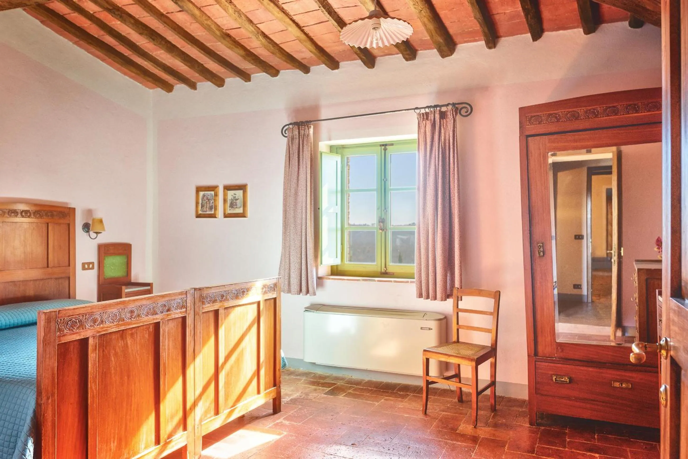 Bedroom in Hotel Borgo Casabianca
