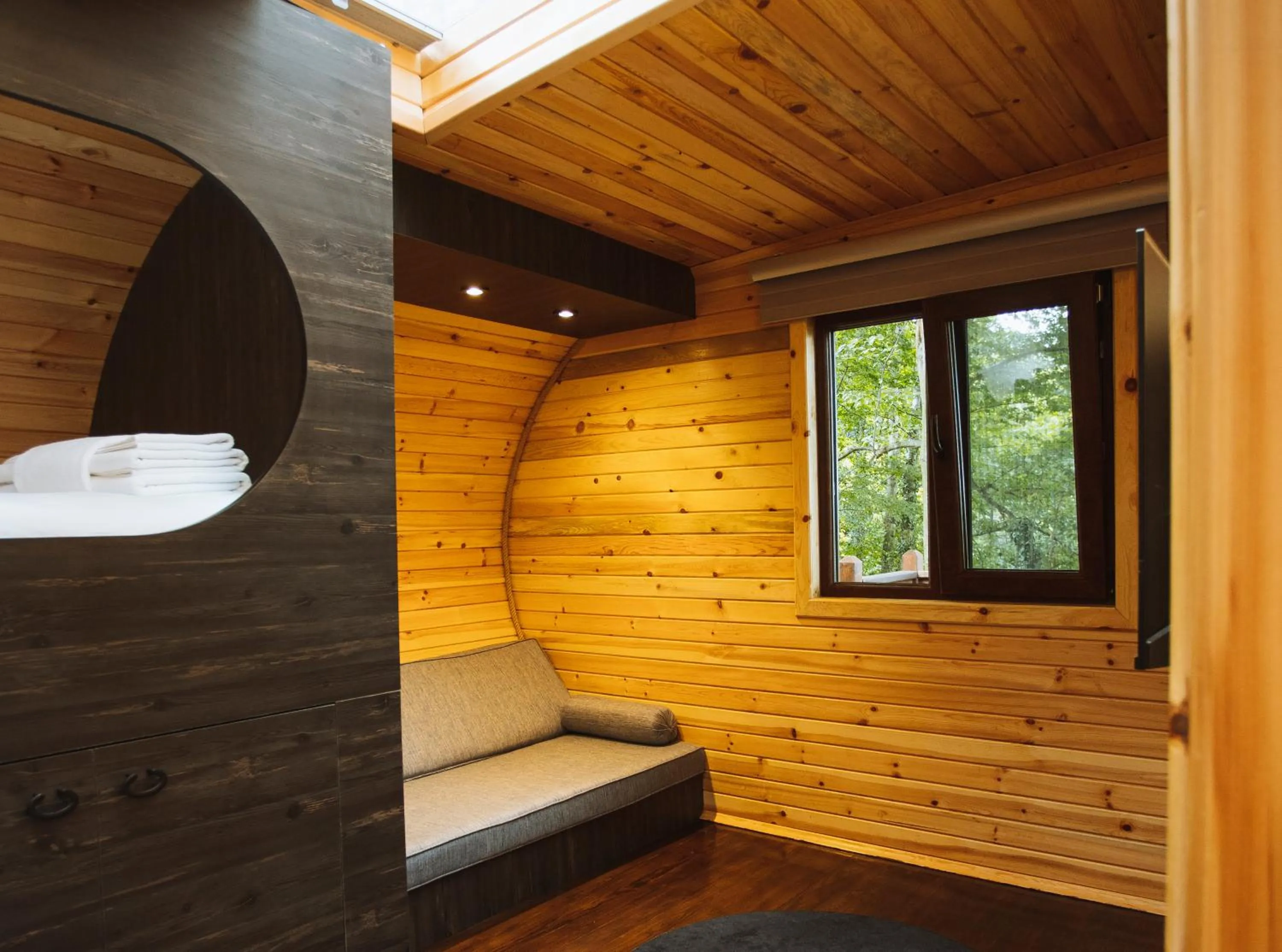 Photo of the whole room, Bed in Sapanca Casamia Suit