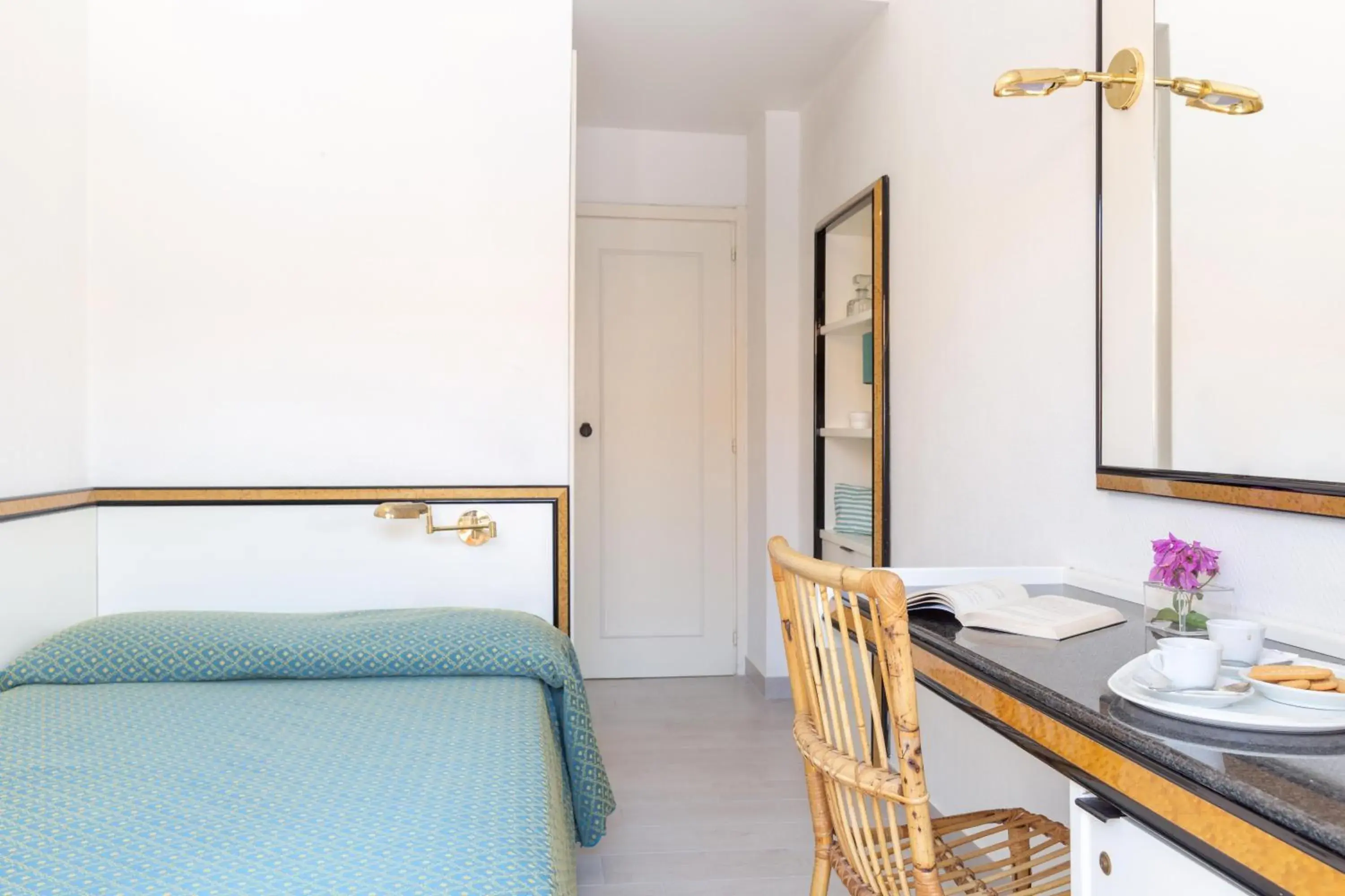 Smart Single Room in Hotel Il Telamonio Smart Single Room in Hotel Il Telamonio