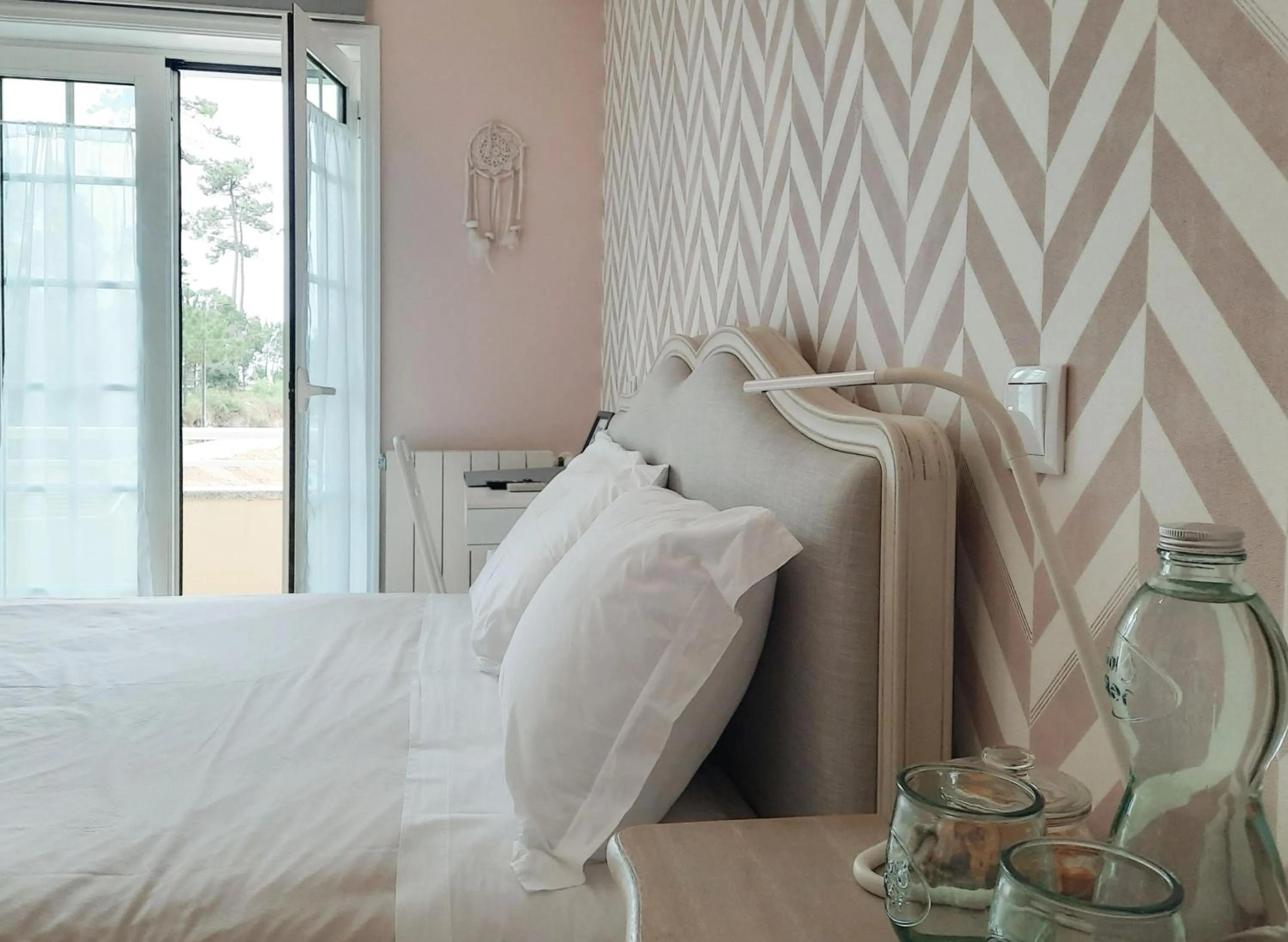 Bed in Smiling Places - Guest House in Labruge