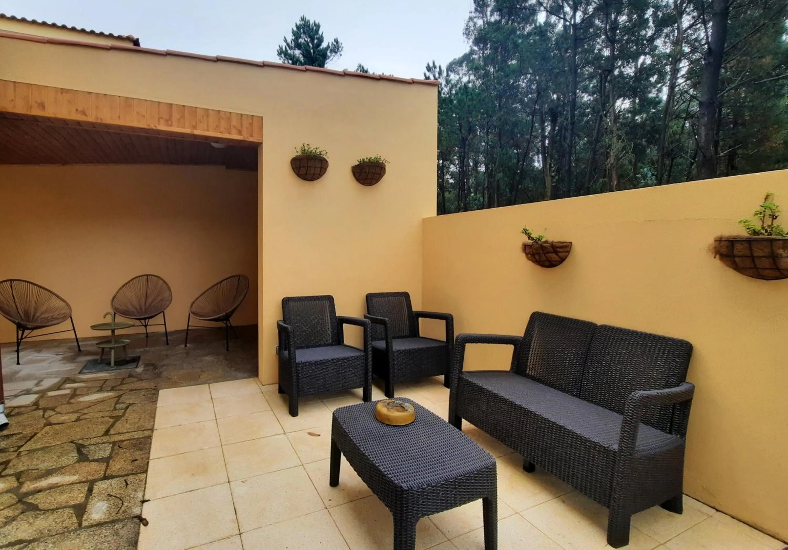 Patio in Smiling Places - Guest House in Labruge