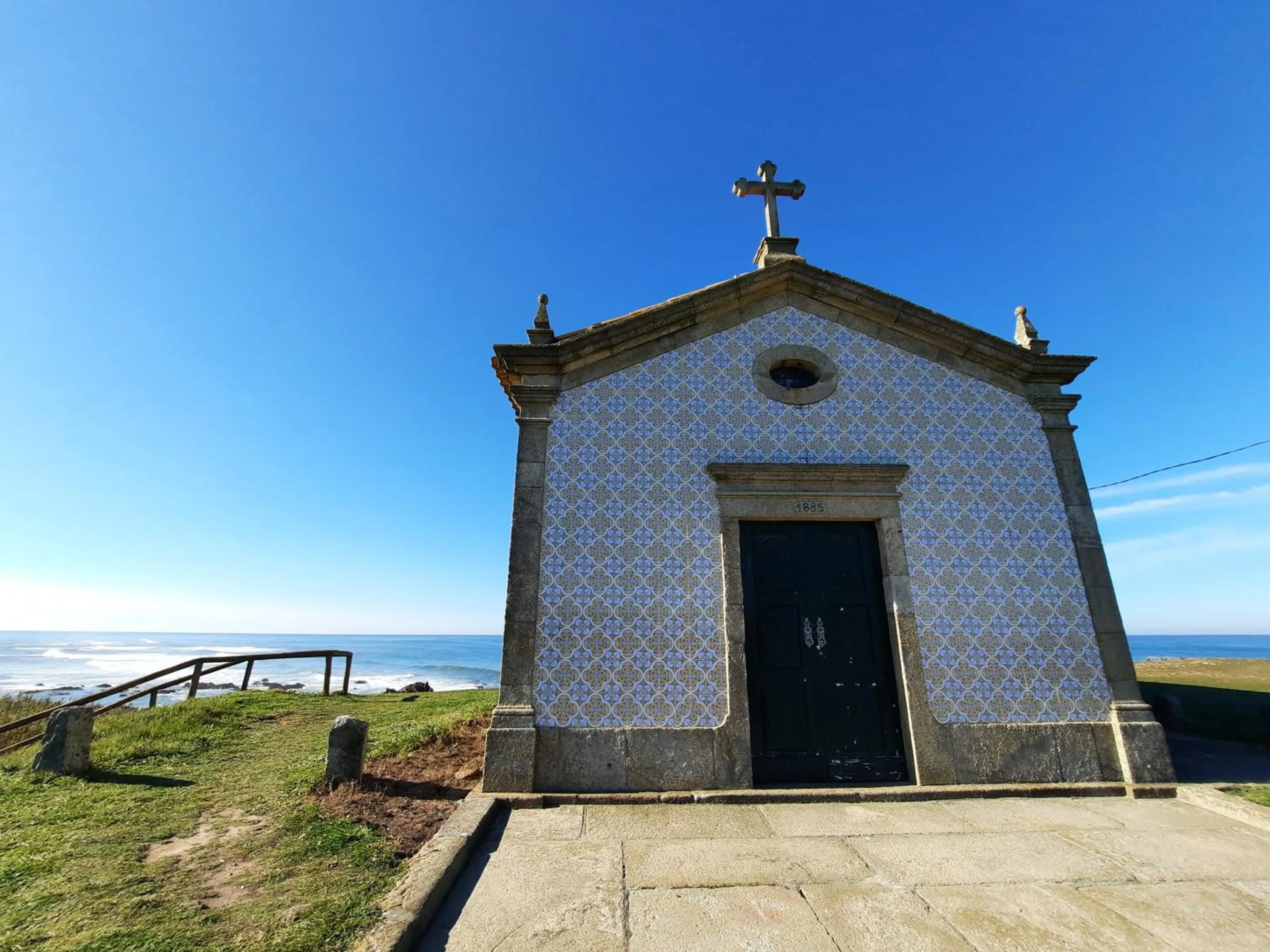 Nearby landmark in Smiling Places - Guest House in Labruge