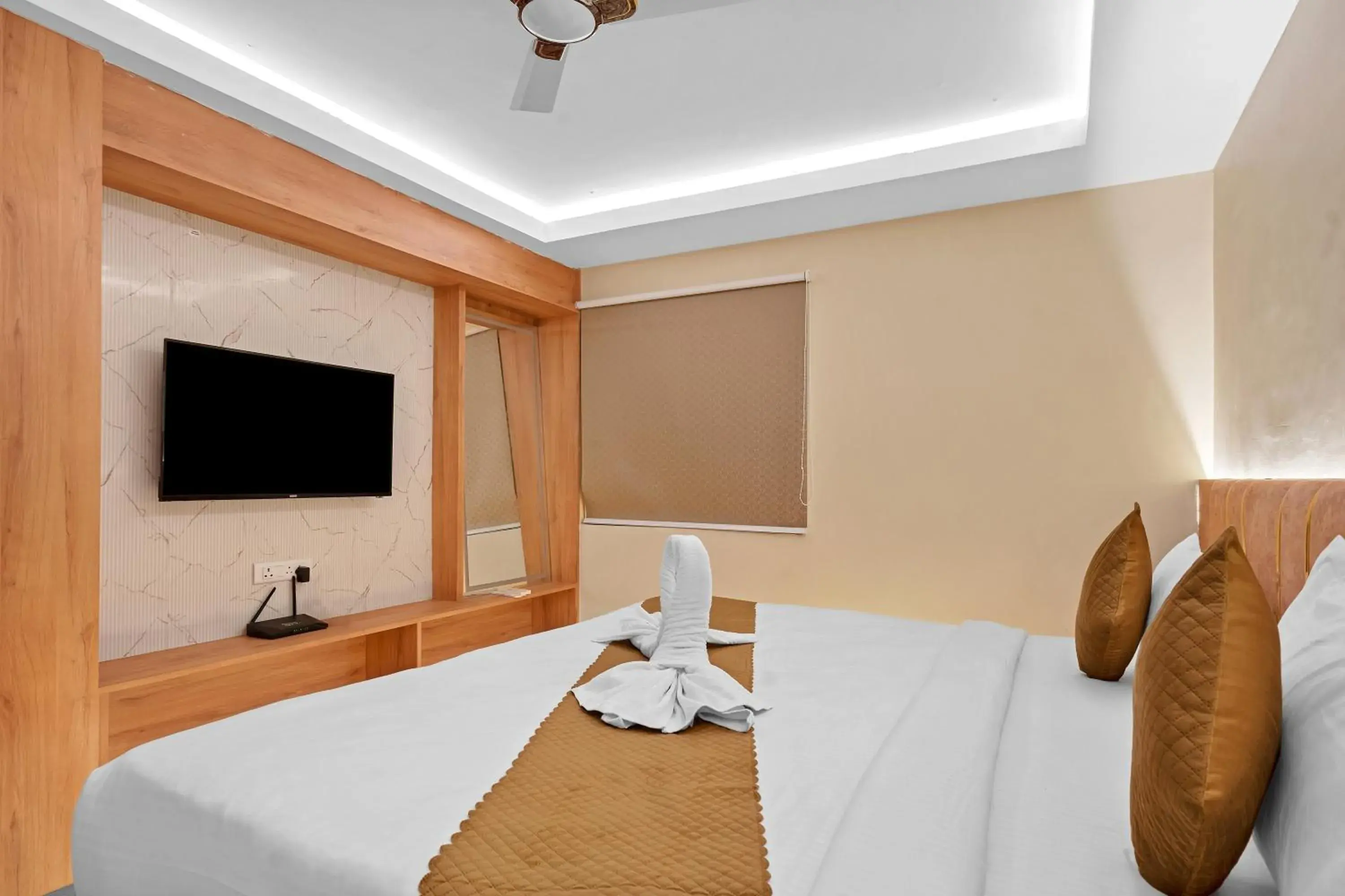 Bedroom, Bed in Hotel SM Deccan Park Airport Zone Shamshabad Hyderabad Bedroom, Bed in Hotel SM Deccan Park Airport Zone Shamshabad Hyderabad