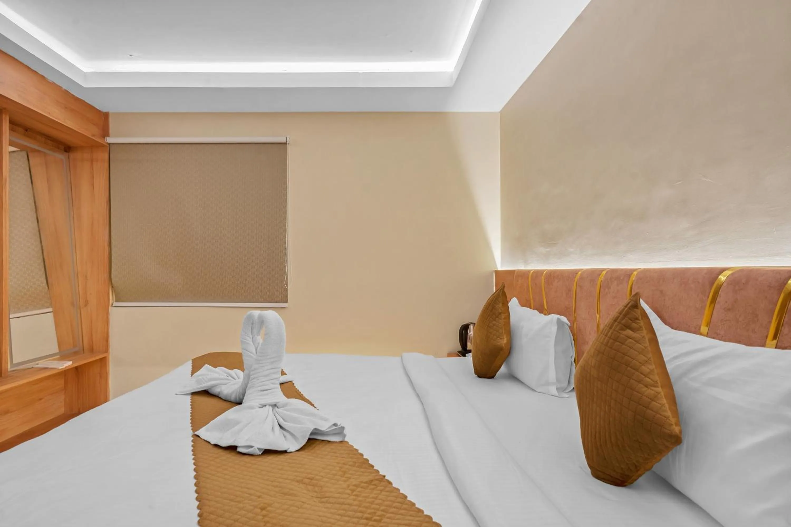 Bedroom, Bed in Hotel SM Deccan Park Airport Zone Shamshabad Hyderabad