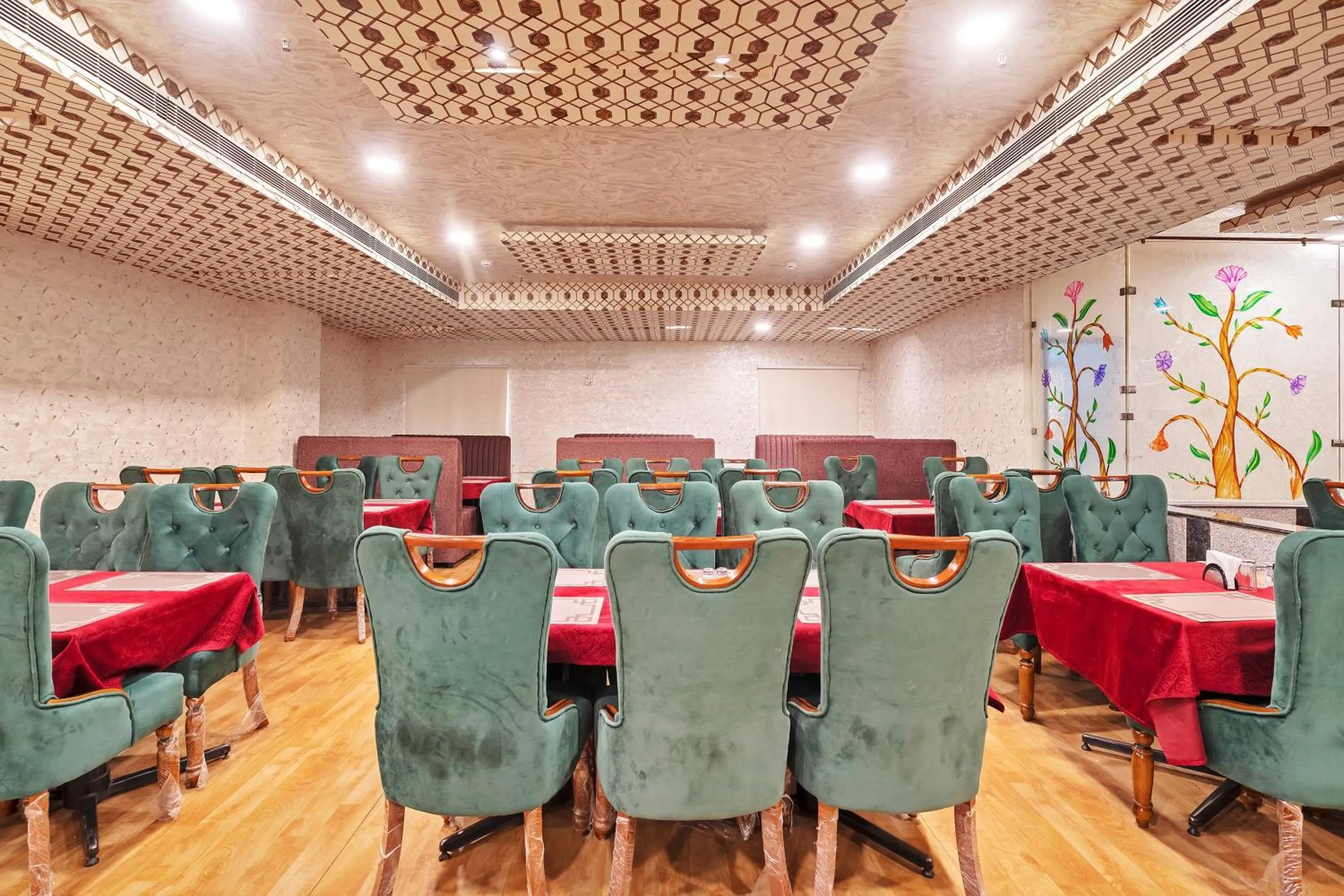 Restaurant/places to eat in Hotel SM Deccan Park Airport Zone Shamshabad Hyderabad