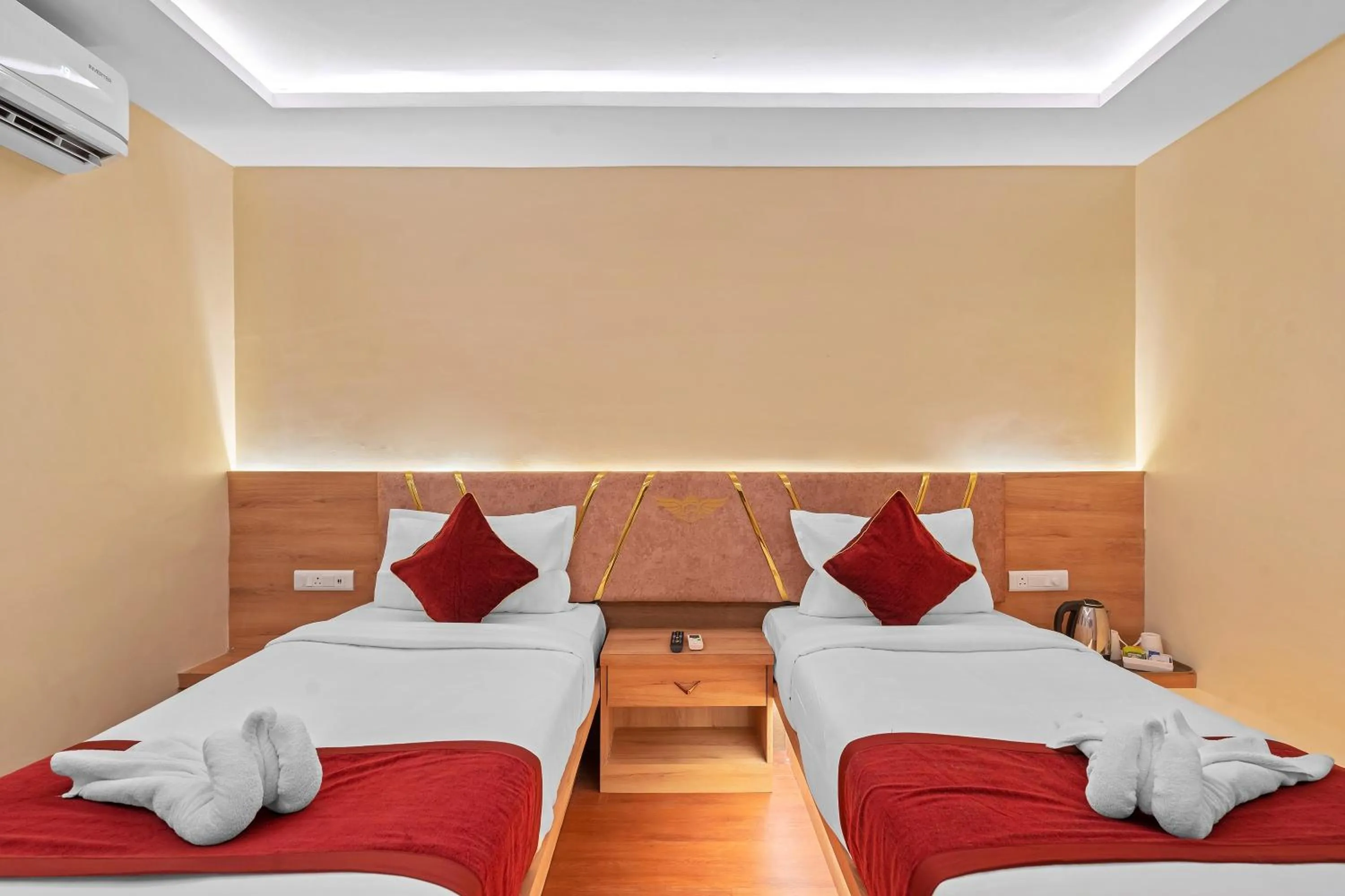 Bedroom, Bed in Hotel SM Deccan Park Airport Zone Shamshabad Hyderabad