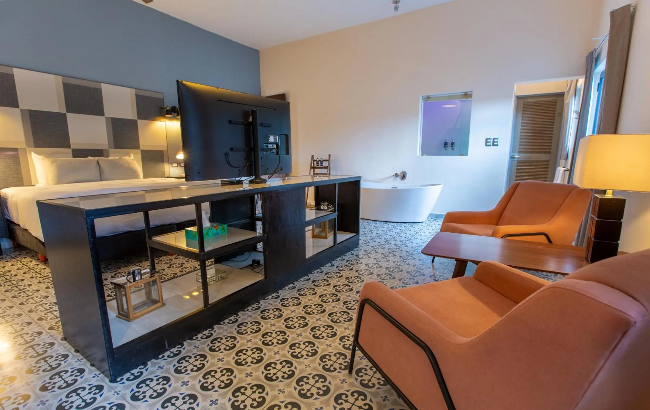 Photo of the whole room in ACQUA IN BOCCA