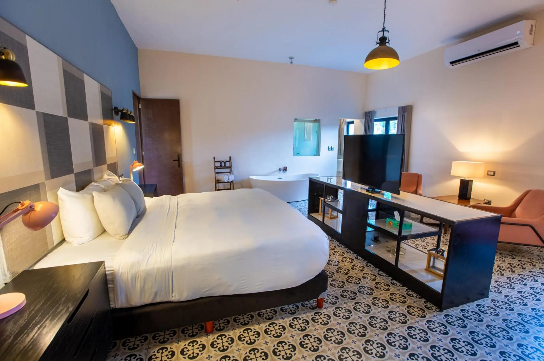 Photo of the whole room, Bed in ACQUA IN BOCCA