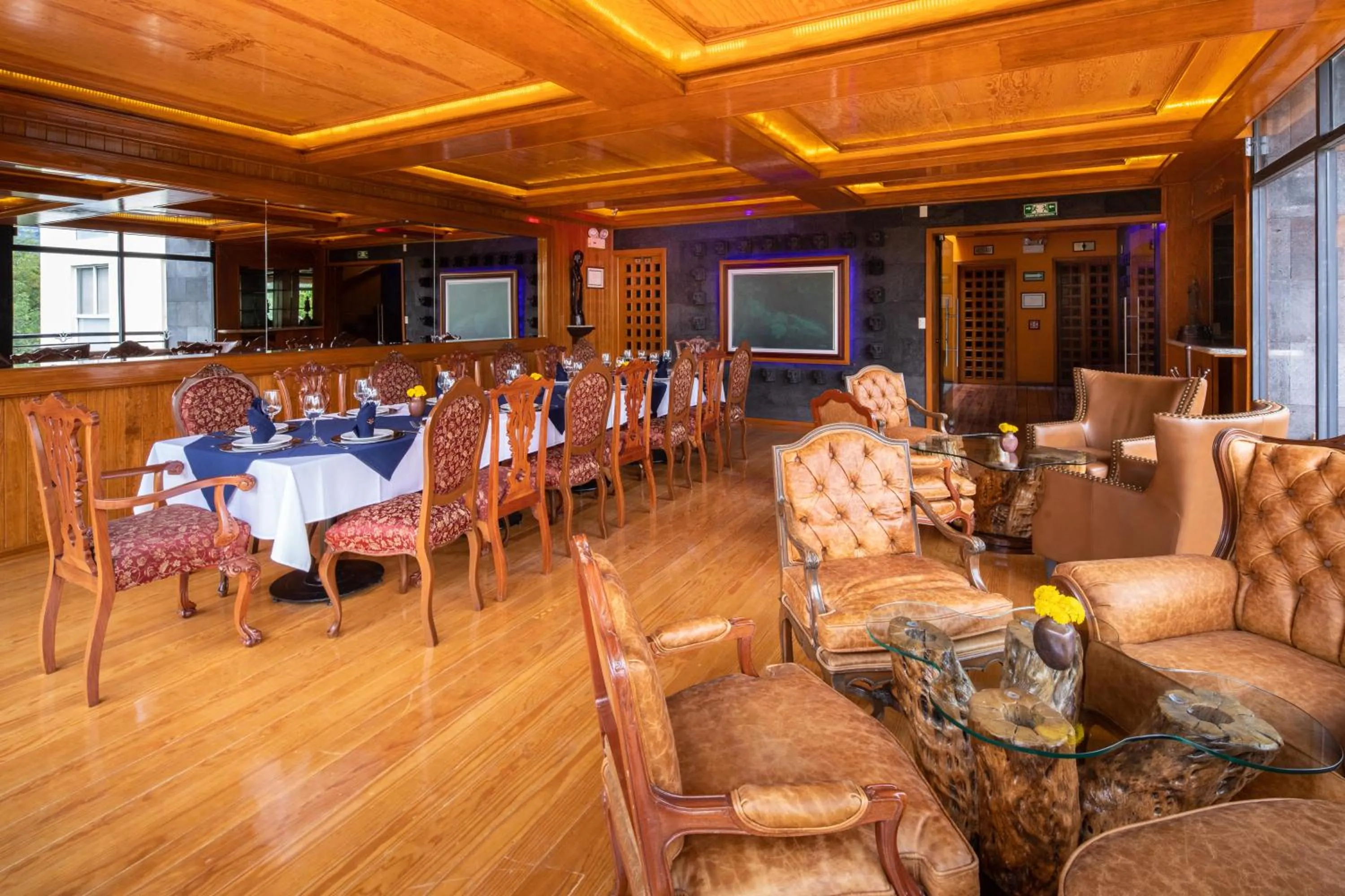 Restaurant/places to eat in Hotel Parque España