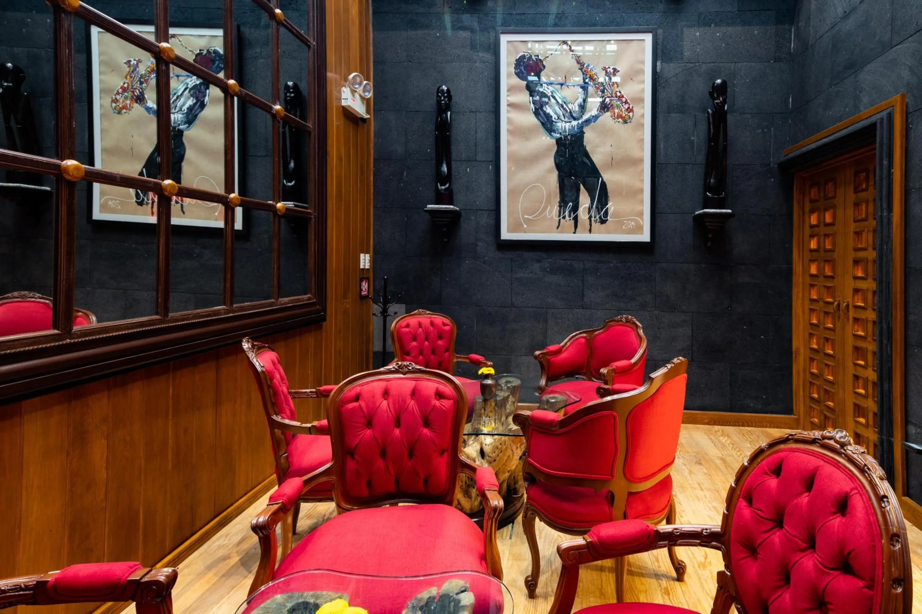 Restaurant/places to eat in Hotel Parque España