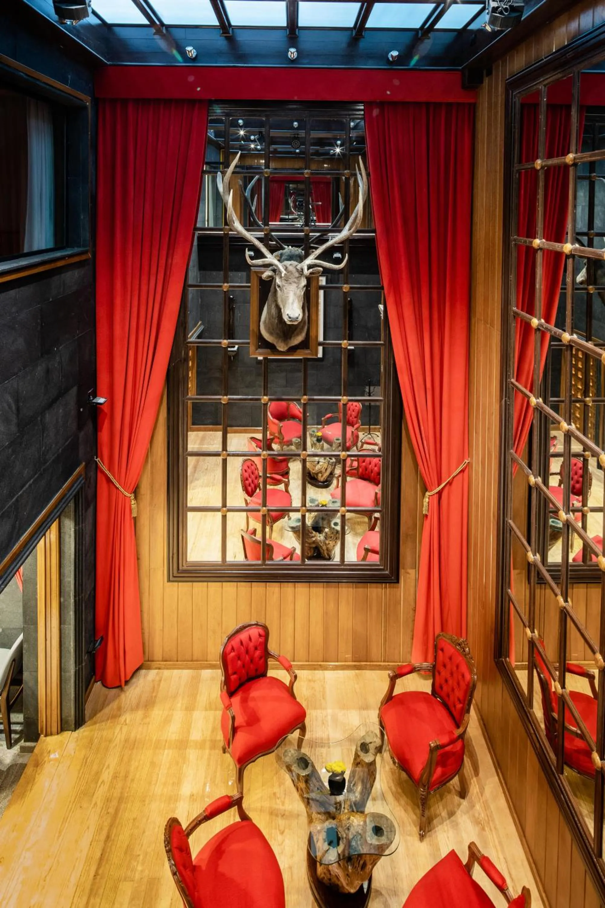 Restaurant/places to eat in Hotel Parque España