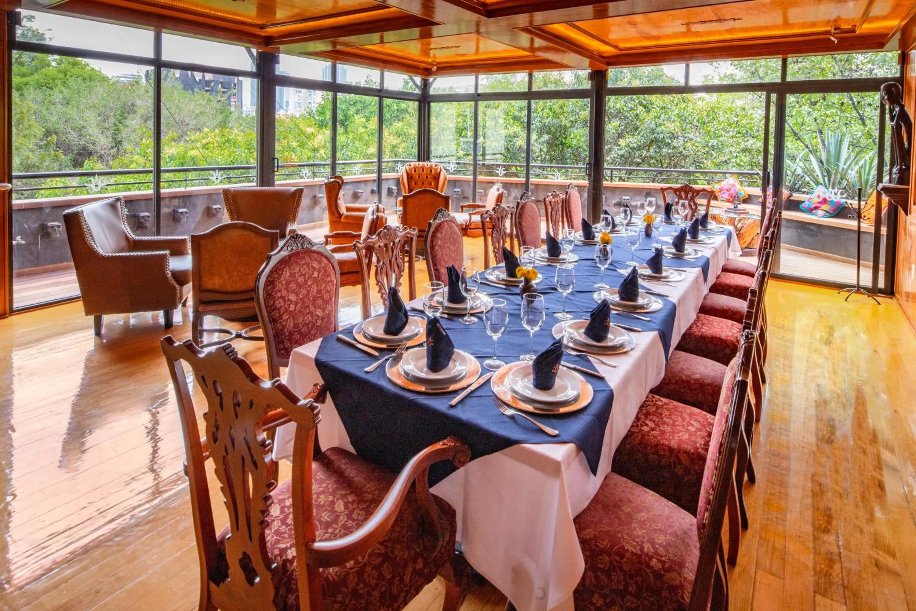 Restaurant/places to eat in Hotel Parque España