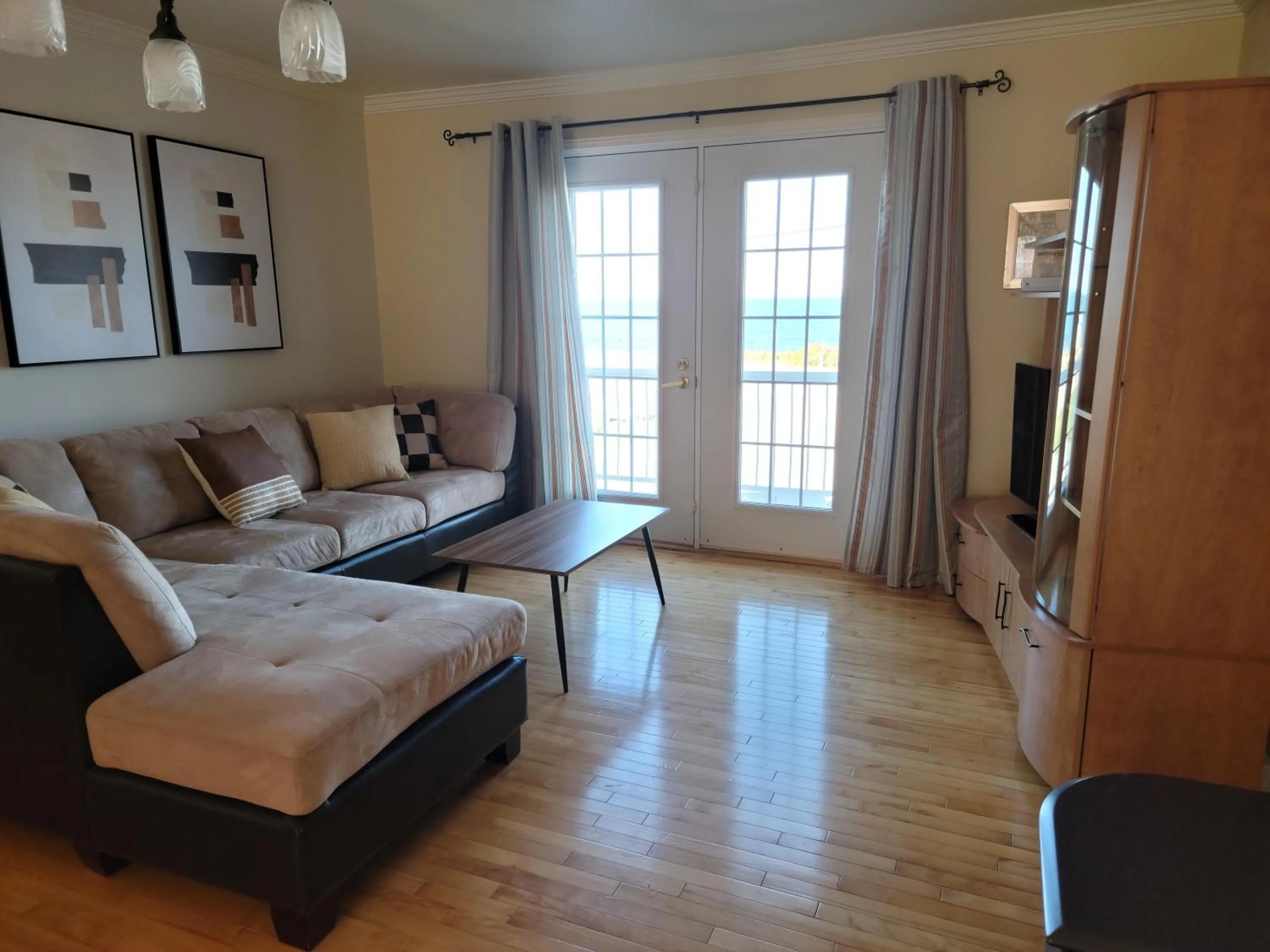 TV and multimedia, Bed in Motel de la mer