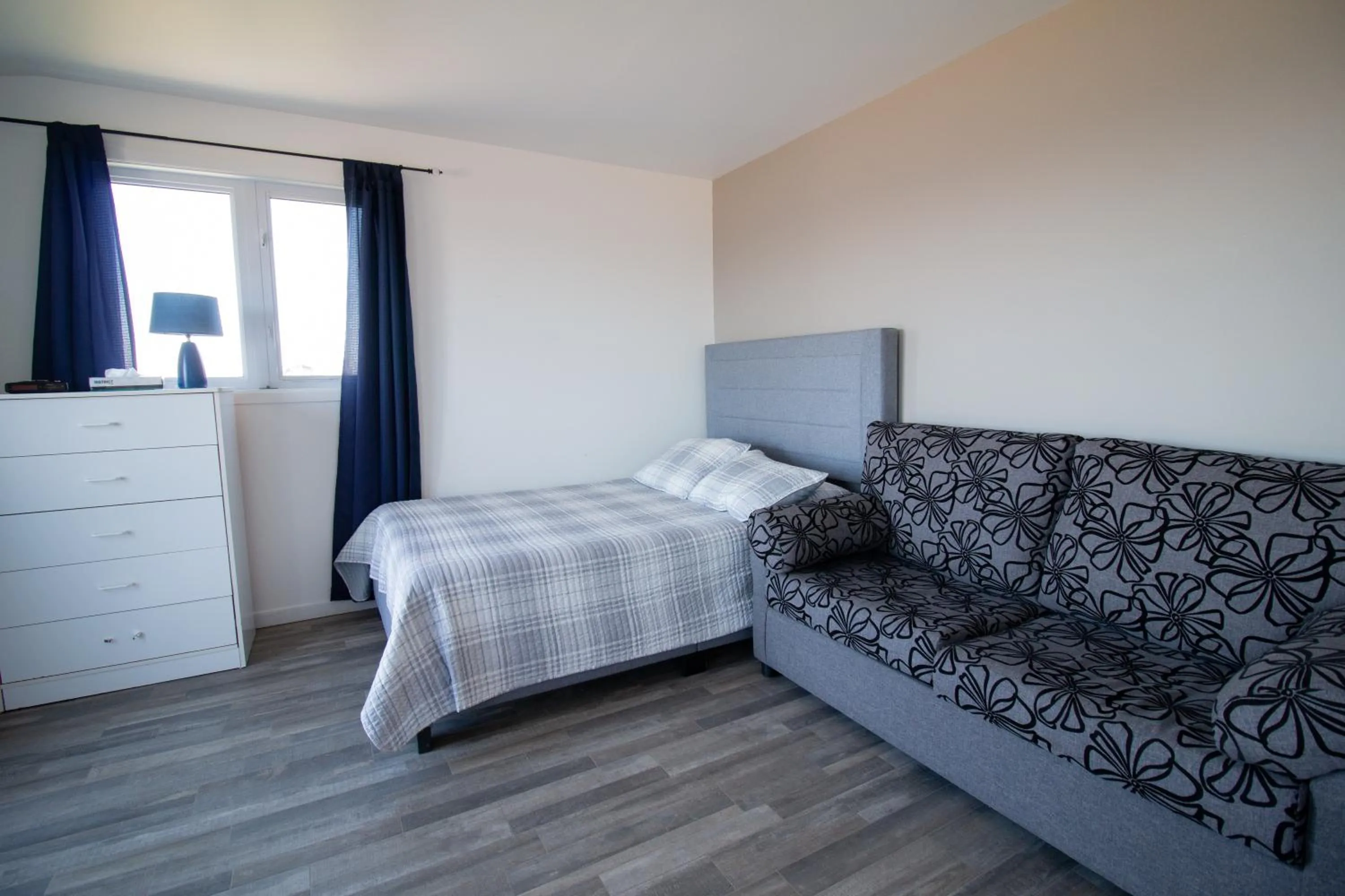 Bed in Motel de la mer