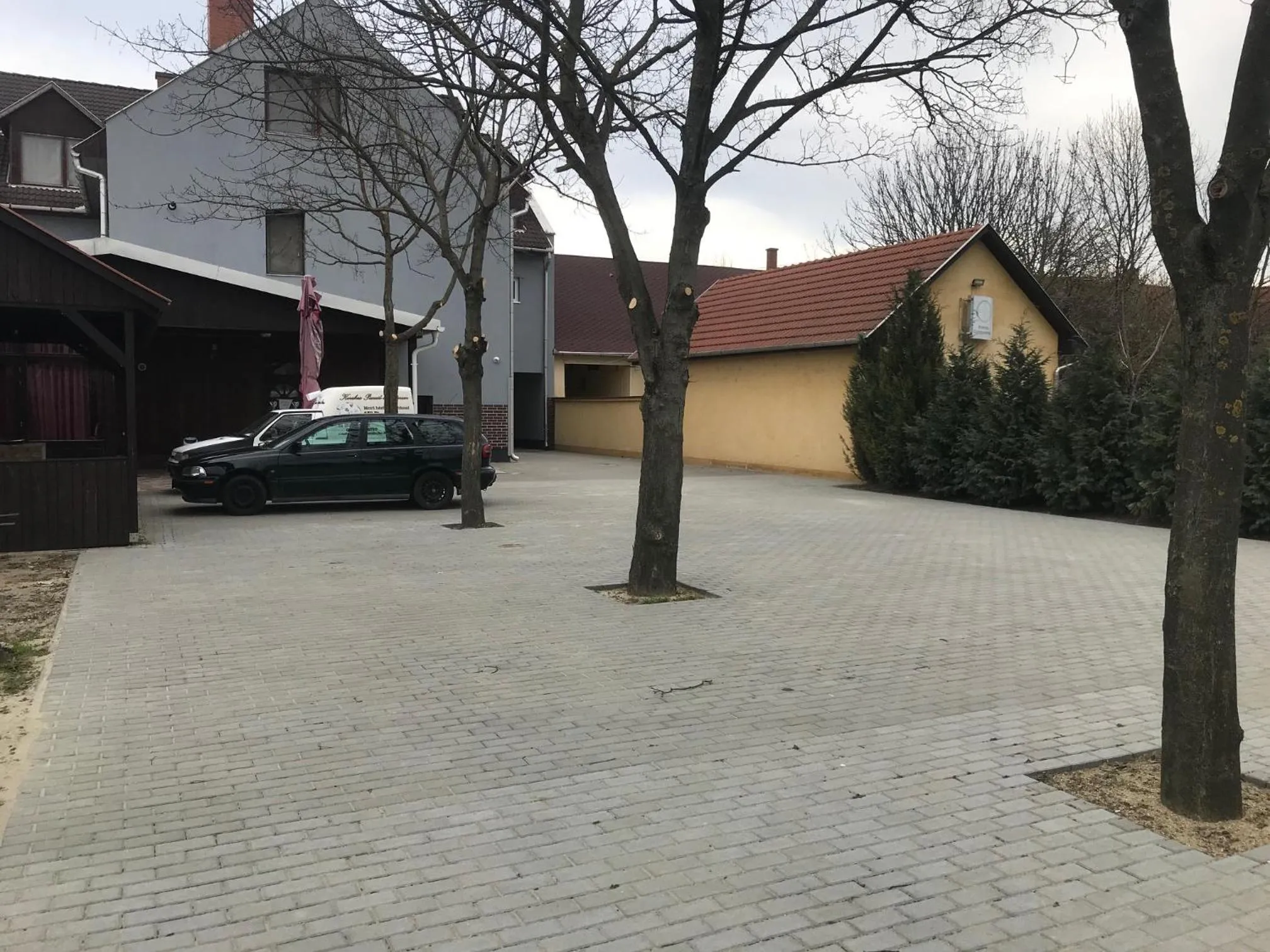 Property building in Kerekes Panzió és Étterem