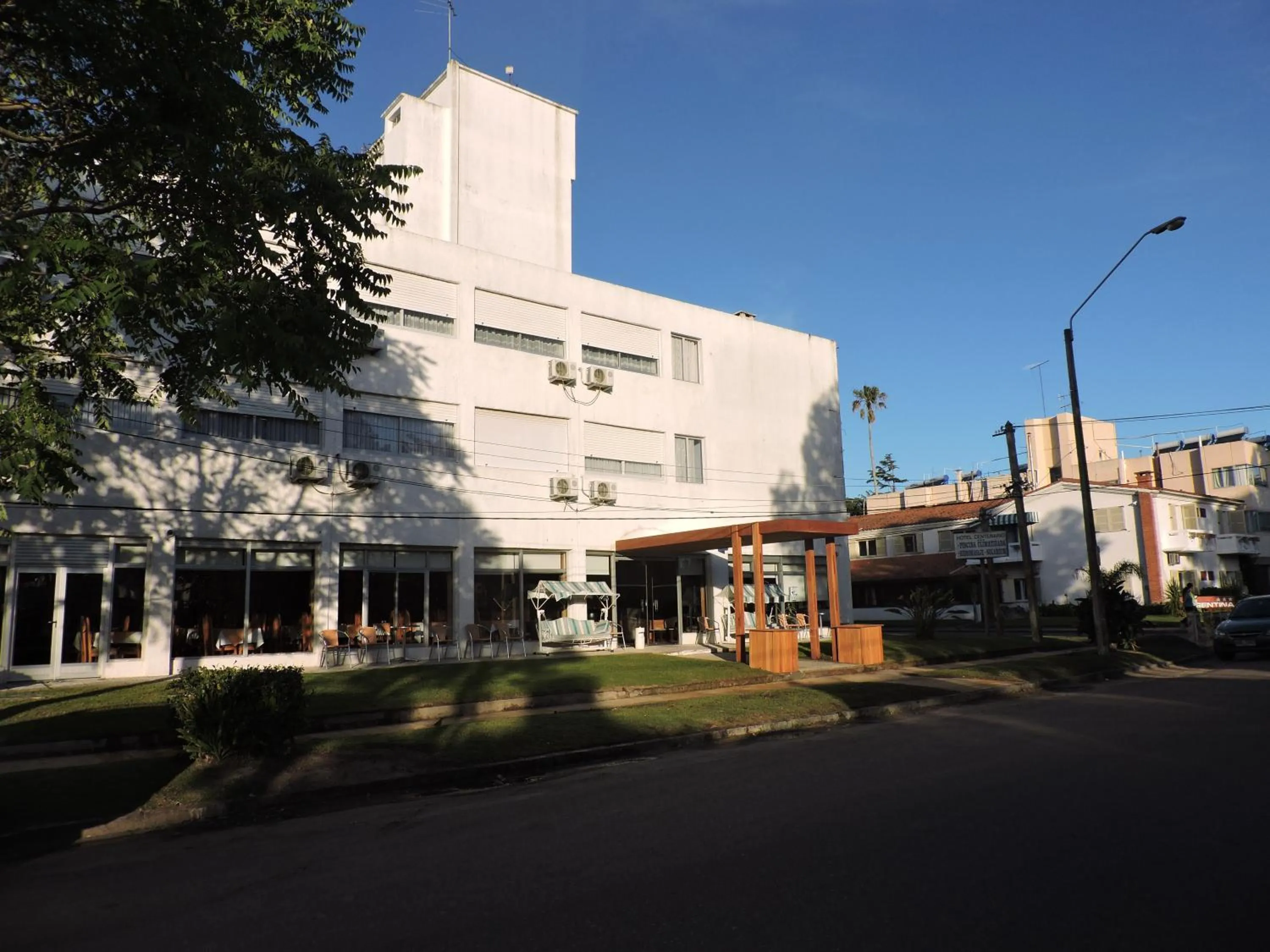 Facade/entrance in Hotel Centenario