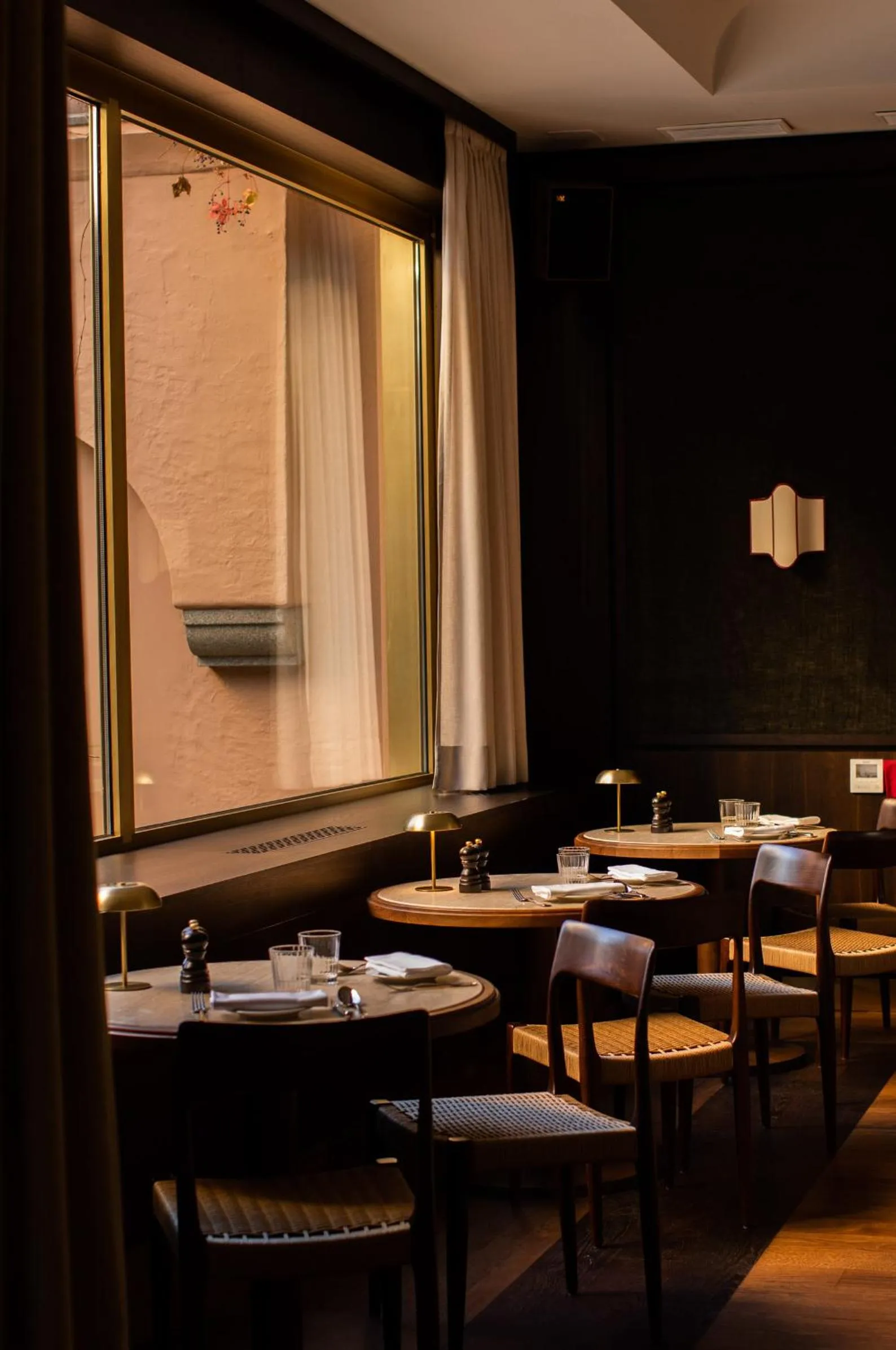 Restaurant/places to eat in Parkhotel Mondschein, a Member of Design Hotels