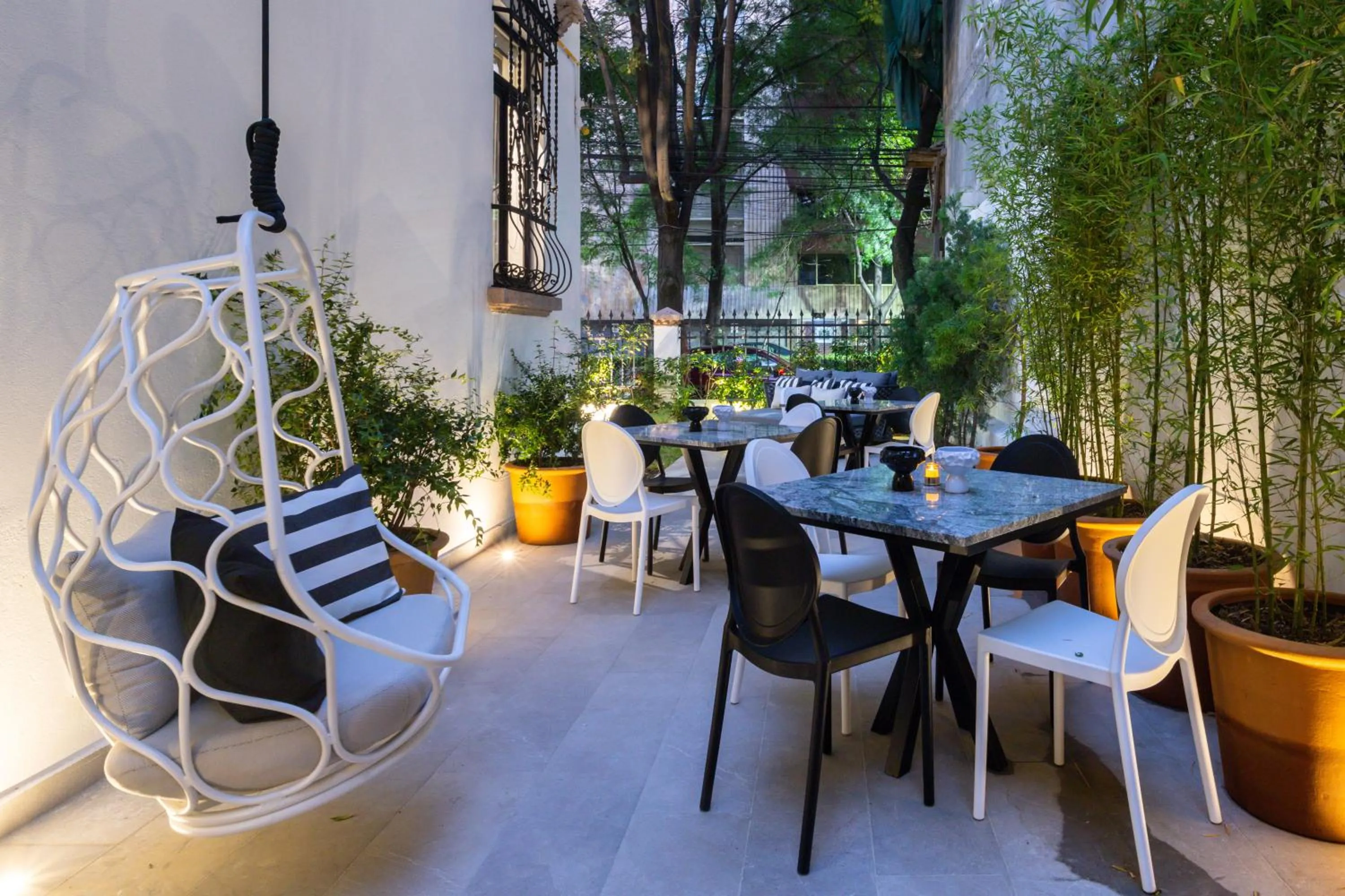 Patio in UTOPIC Campos Elíseos by ULIV