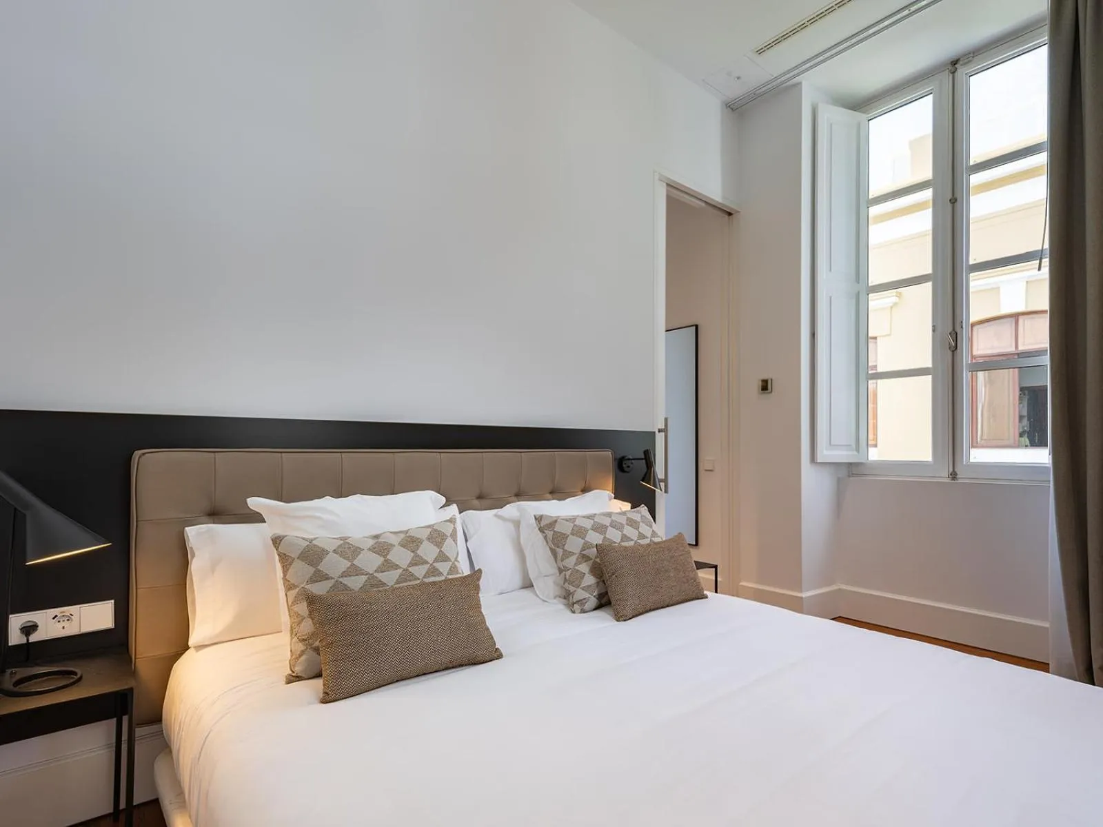 Bed in The Park Suites by IRES LAR