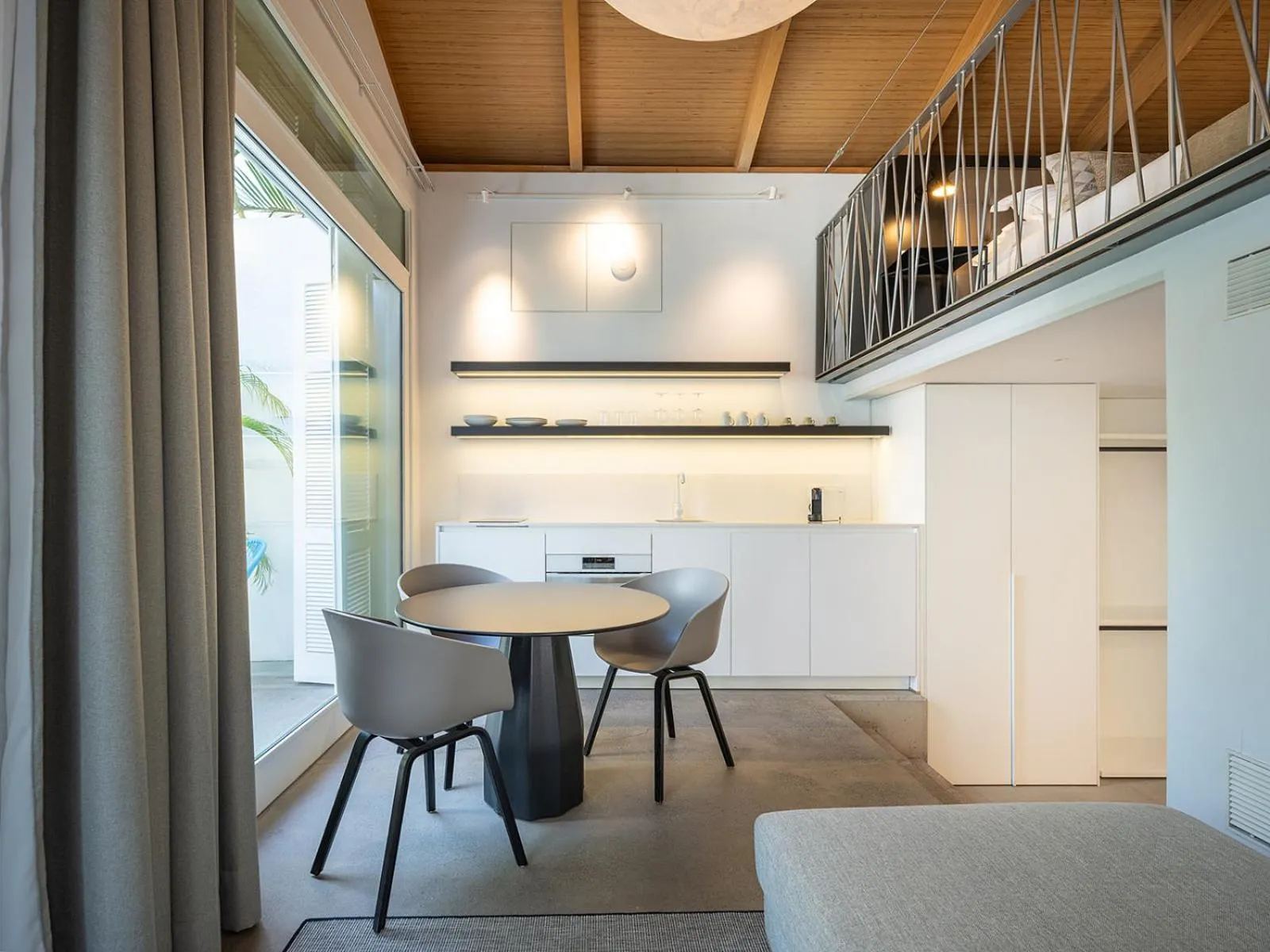 Kitchen or kitchenette in The Park Suites by IRES LAR