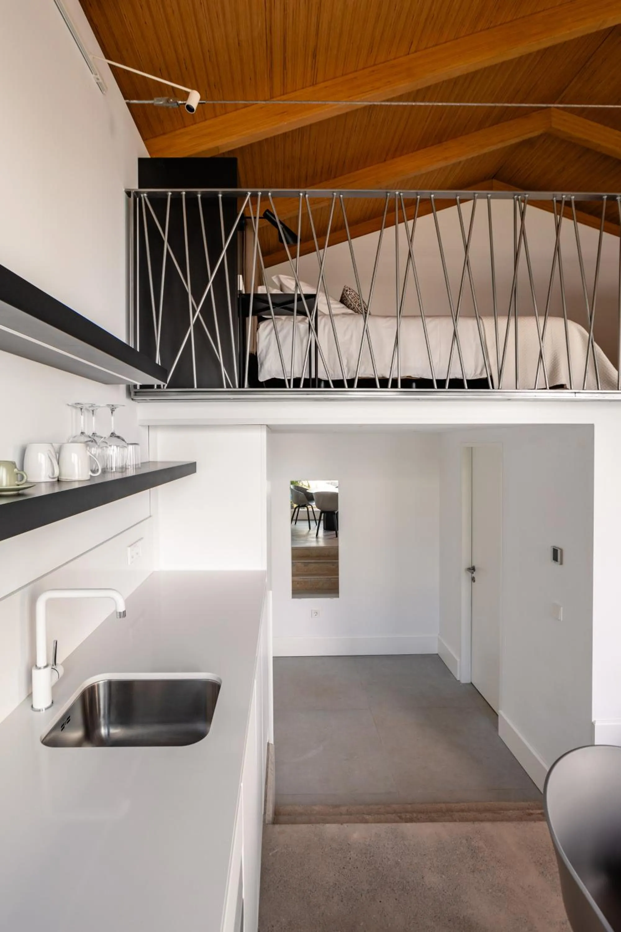 Area and facilities in The Park Suites by IRES LAR