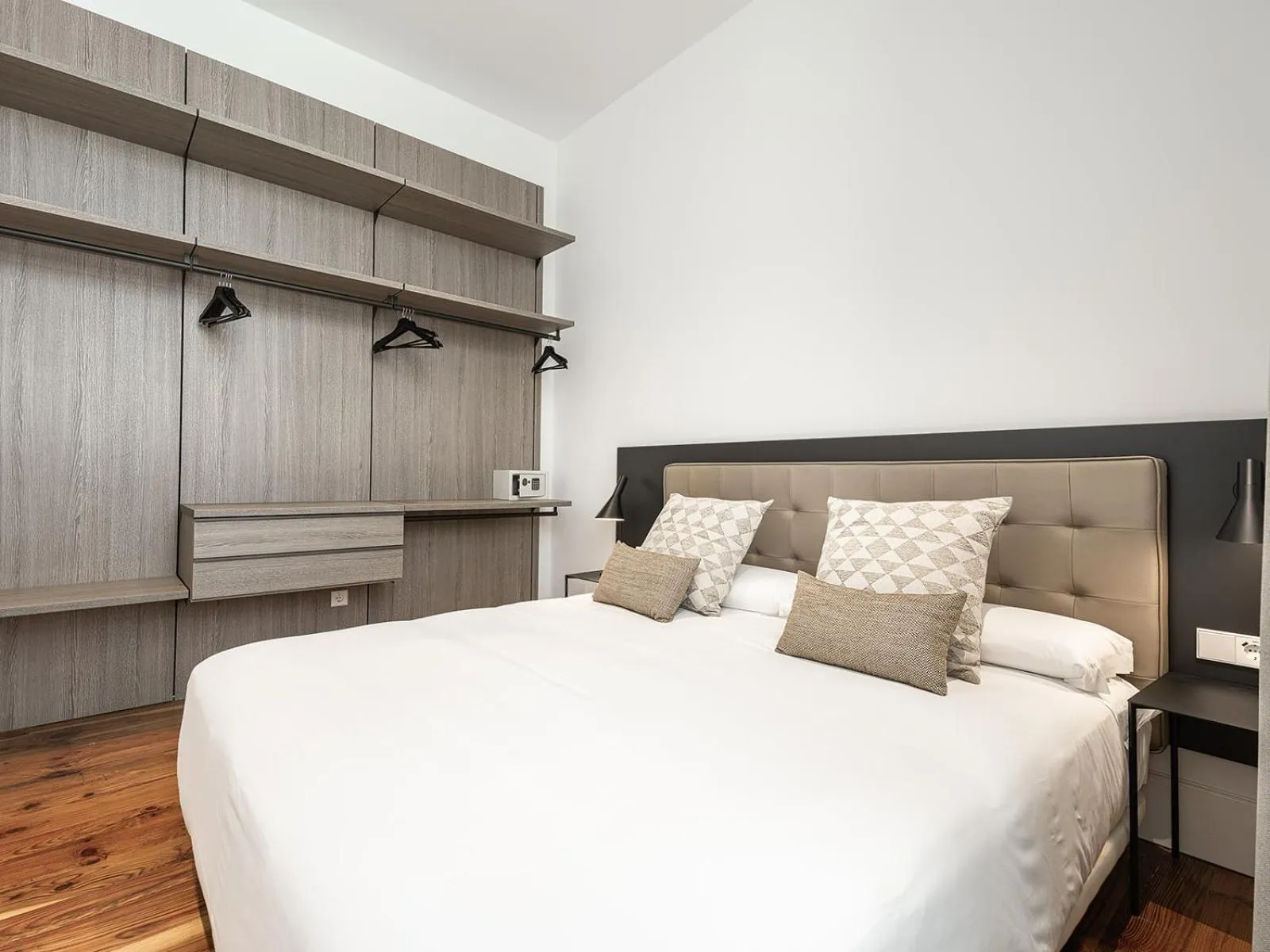 Bed in The Park Suites by IRES LAR