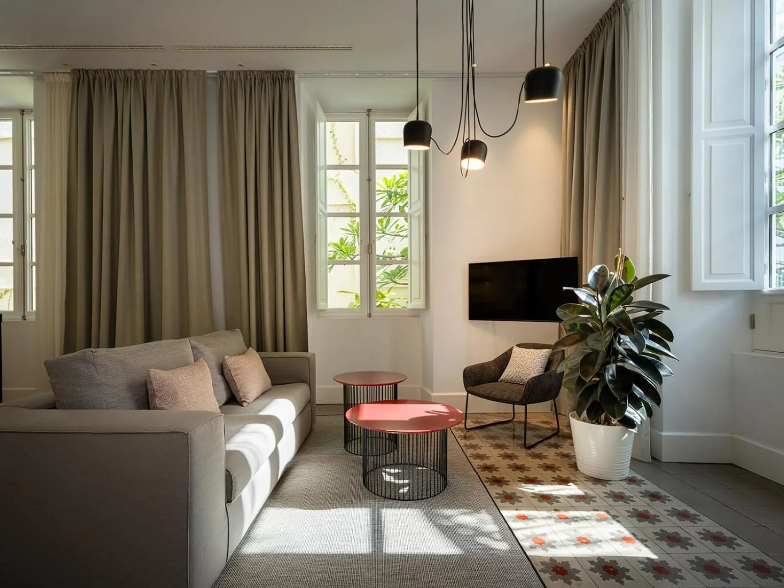 TV and multimedia in The Park Suites by IRES LAR