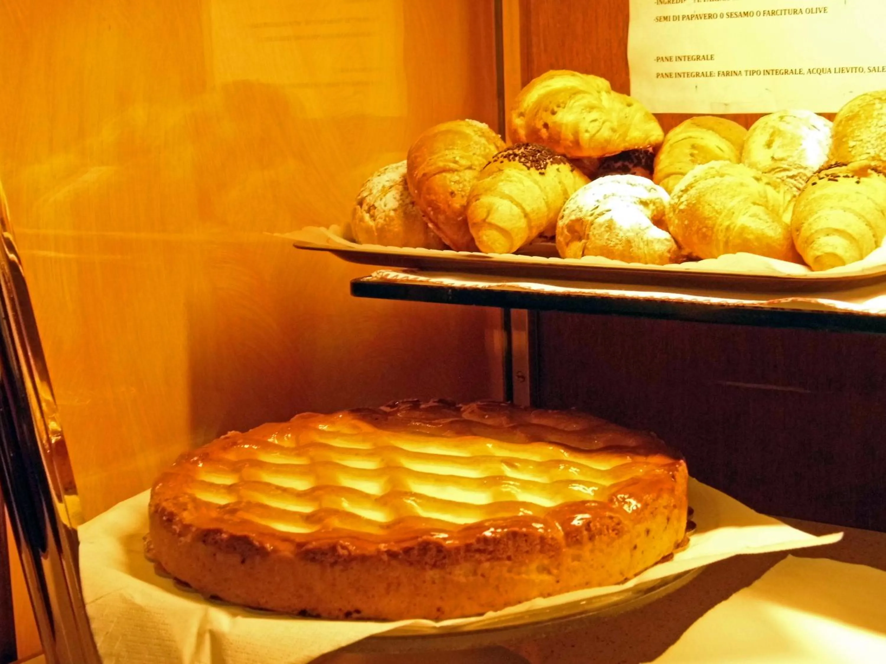 Food and drinks in Hotel Accursio