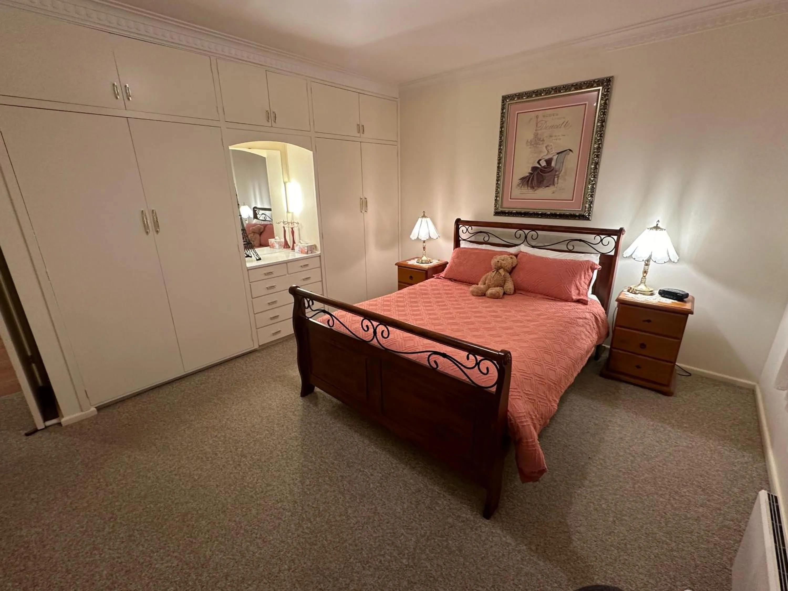 Bed in Admurraya House Bed & Breakfast