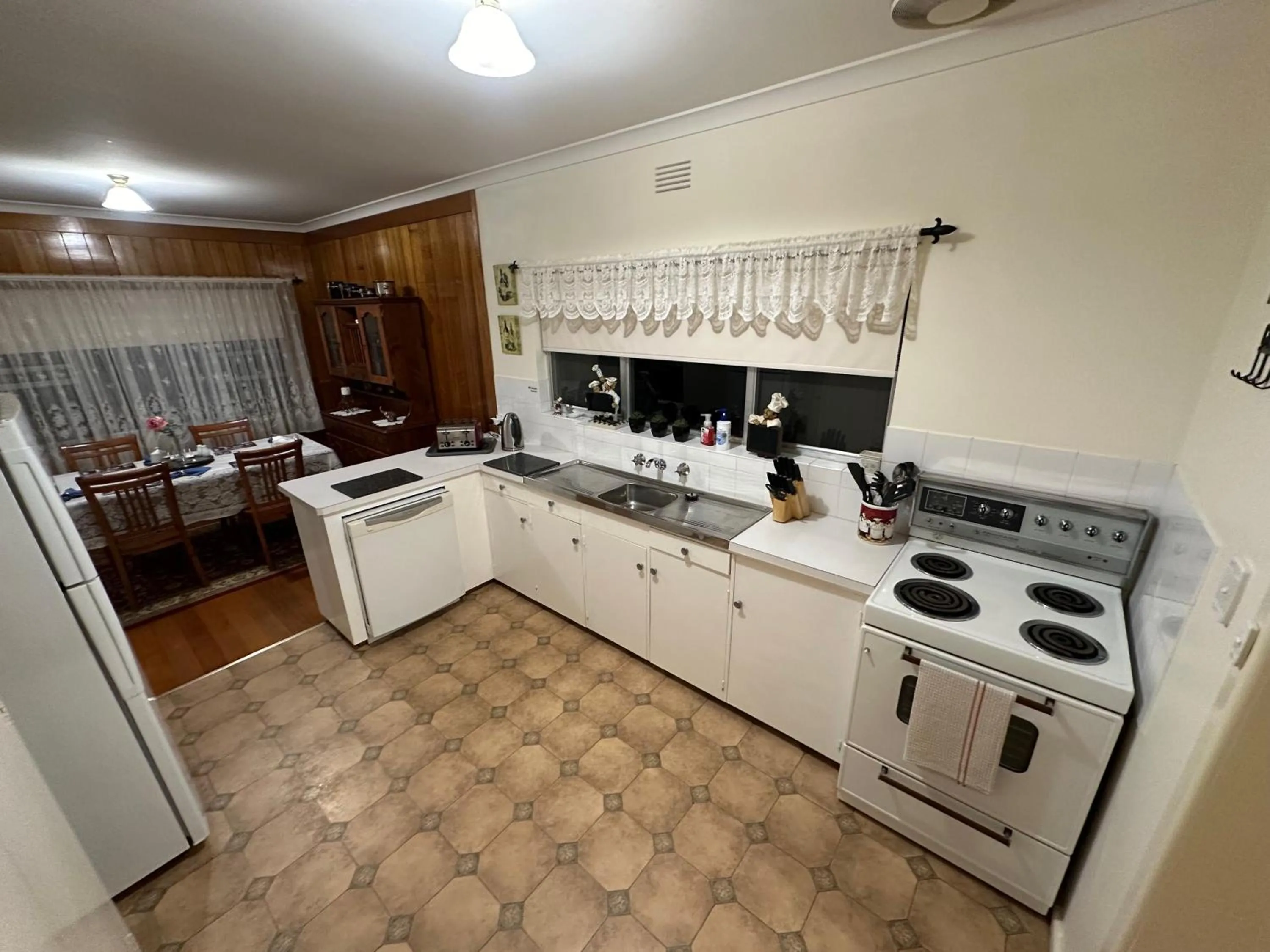 Kitchen or kitchenette in Admurraya House Bed & Breakfast