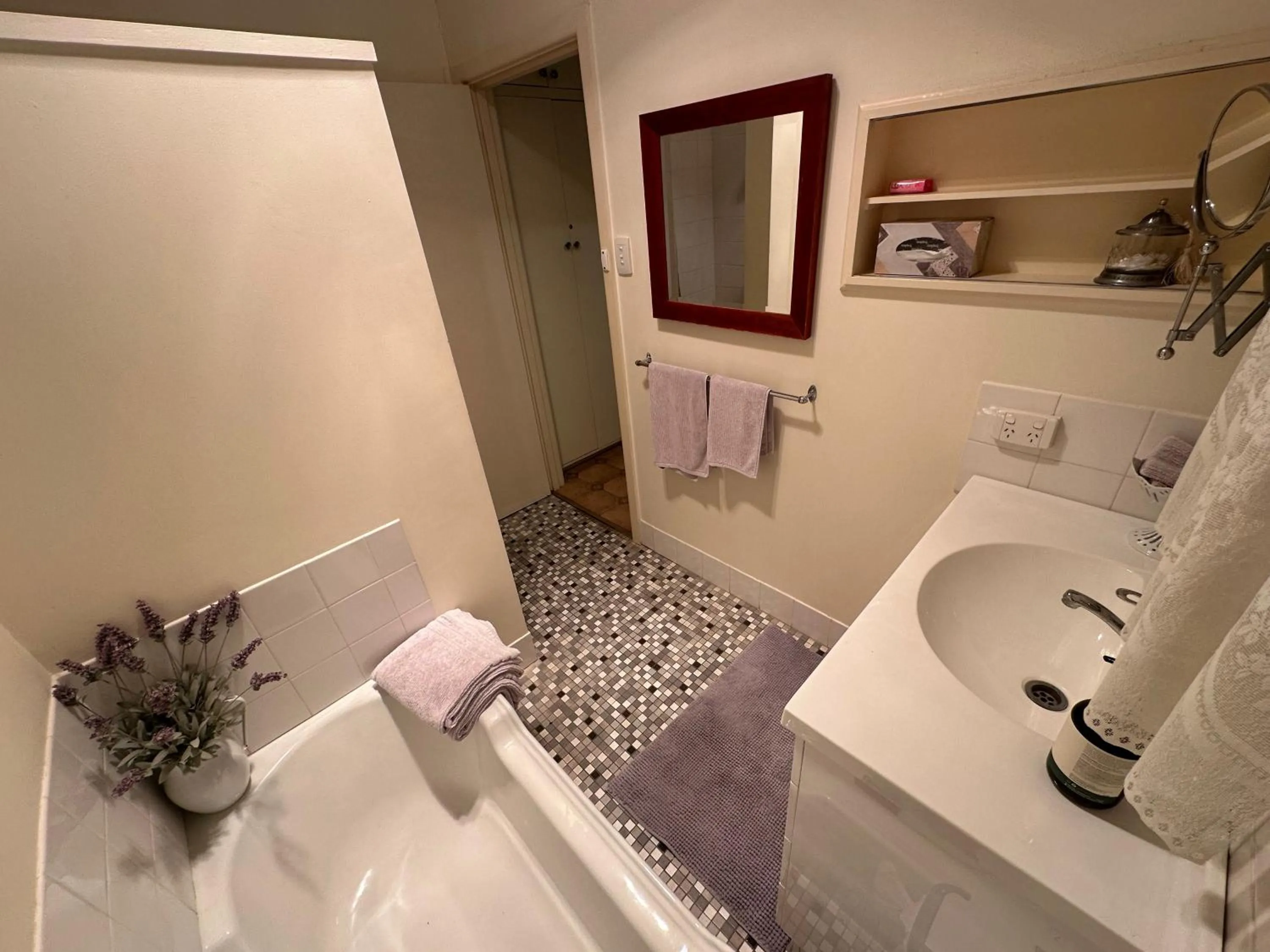 Bathroom in Admurraya House Bed & Breakfast