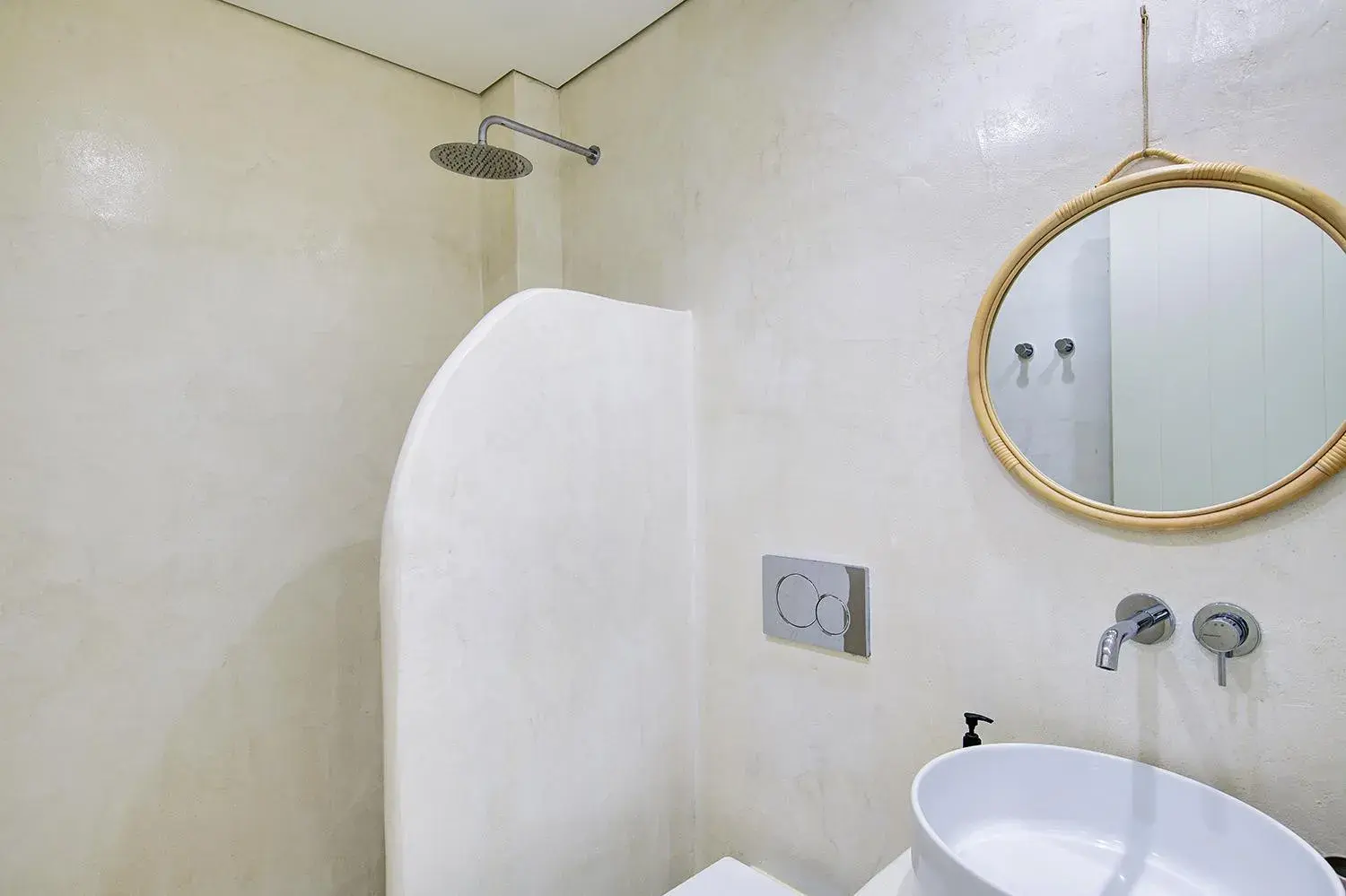 The Double Room with Street View in KOKOON The Double Room with Street View in KOKOON